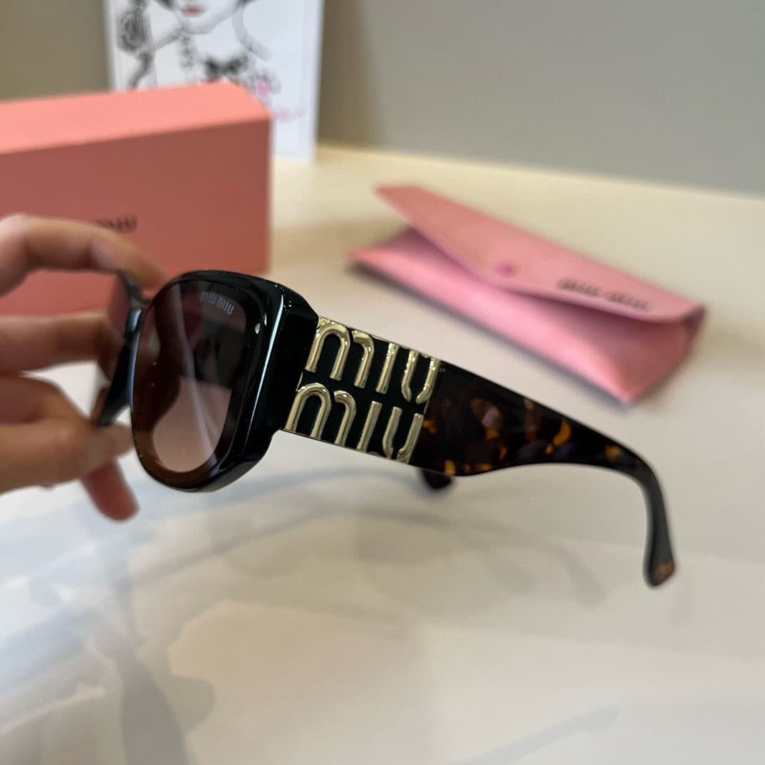 Miumiu Sunglasses