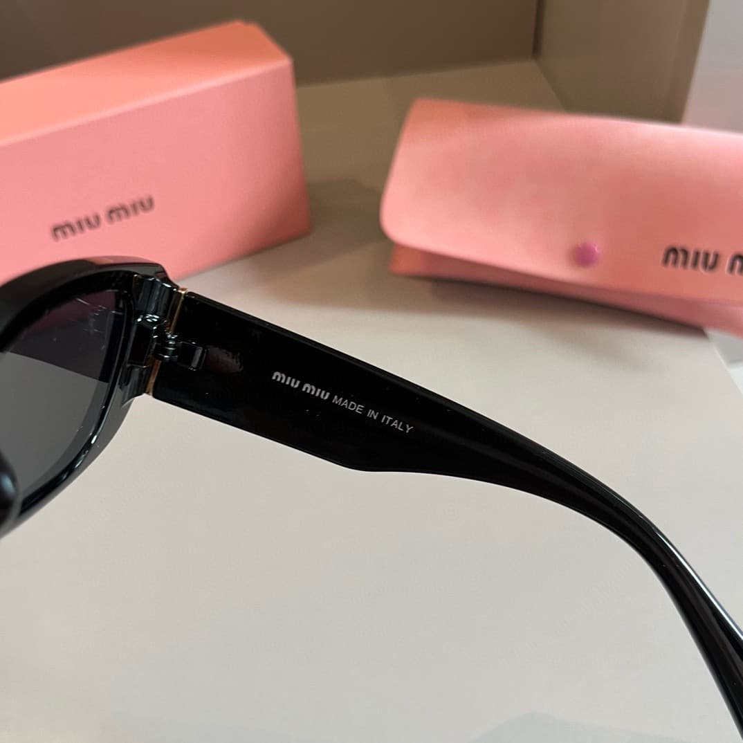 Miumiu Sunglasses