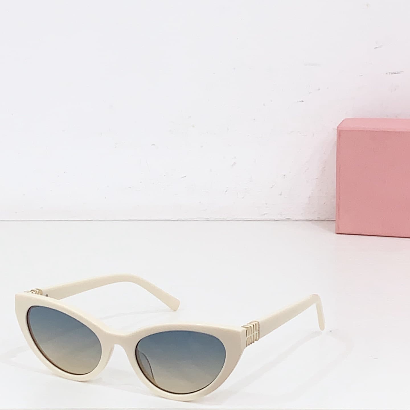 Miumiu Sunglasses
