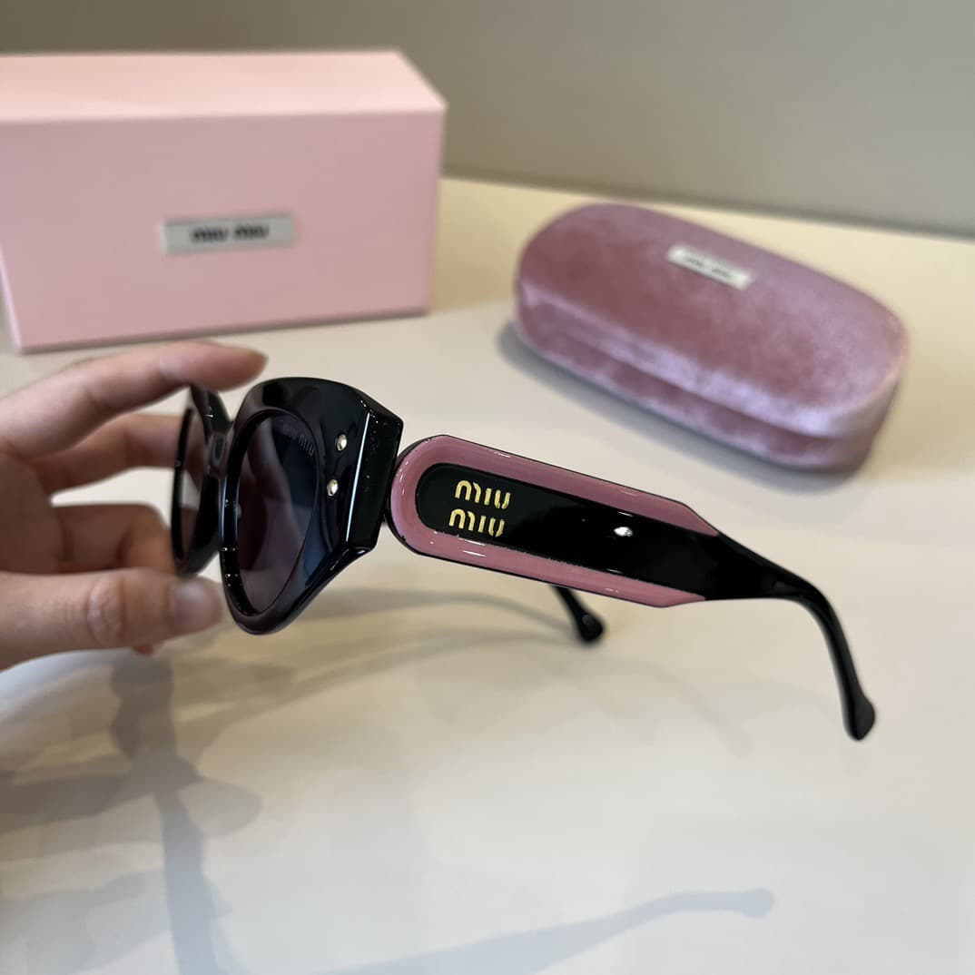 Miumiu Sunglasses