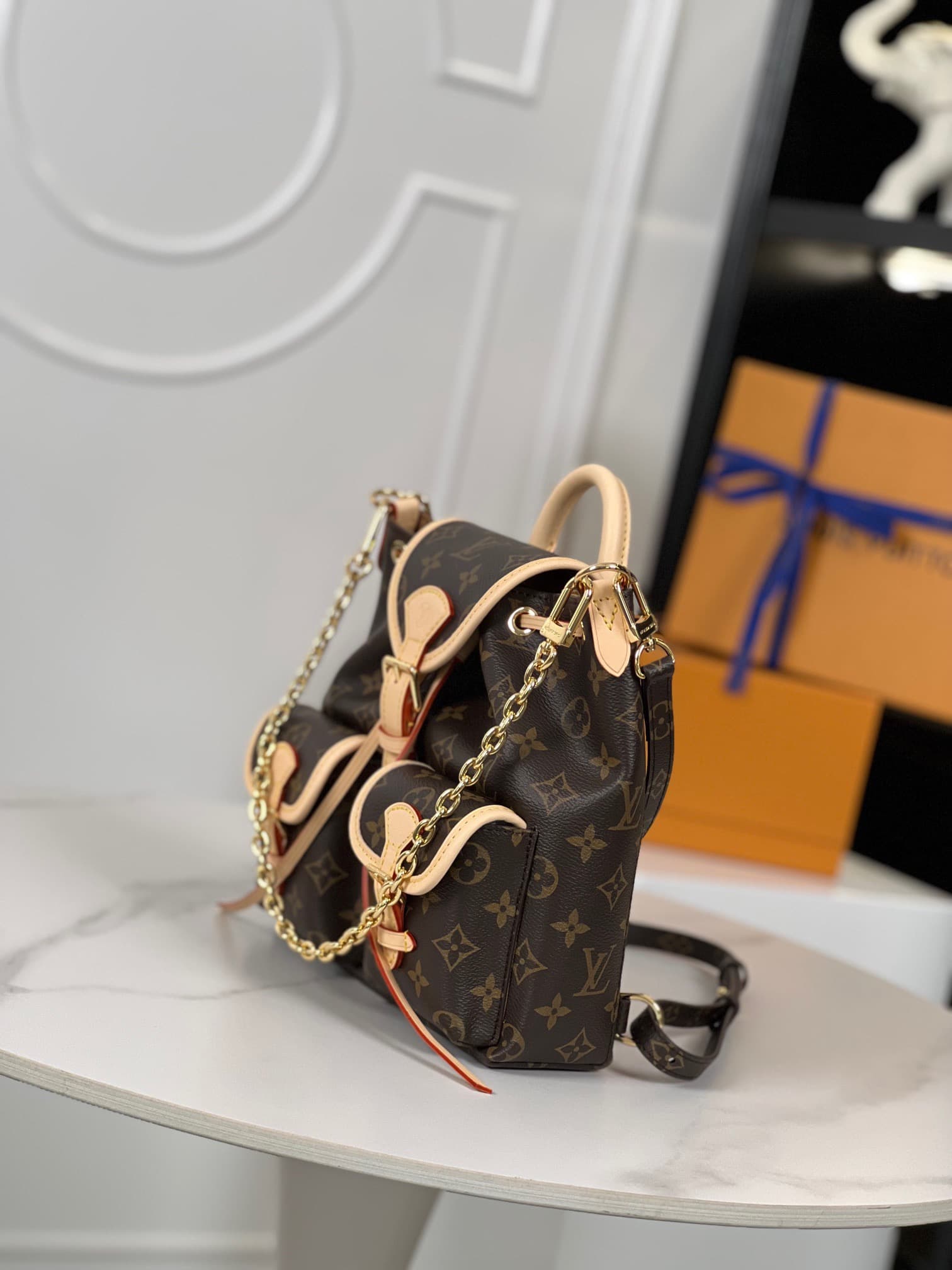 LV Backpack M46932(DM For Price)