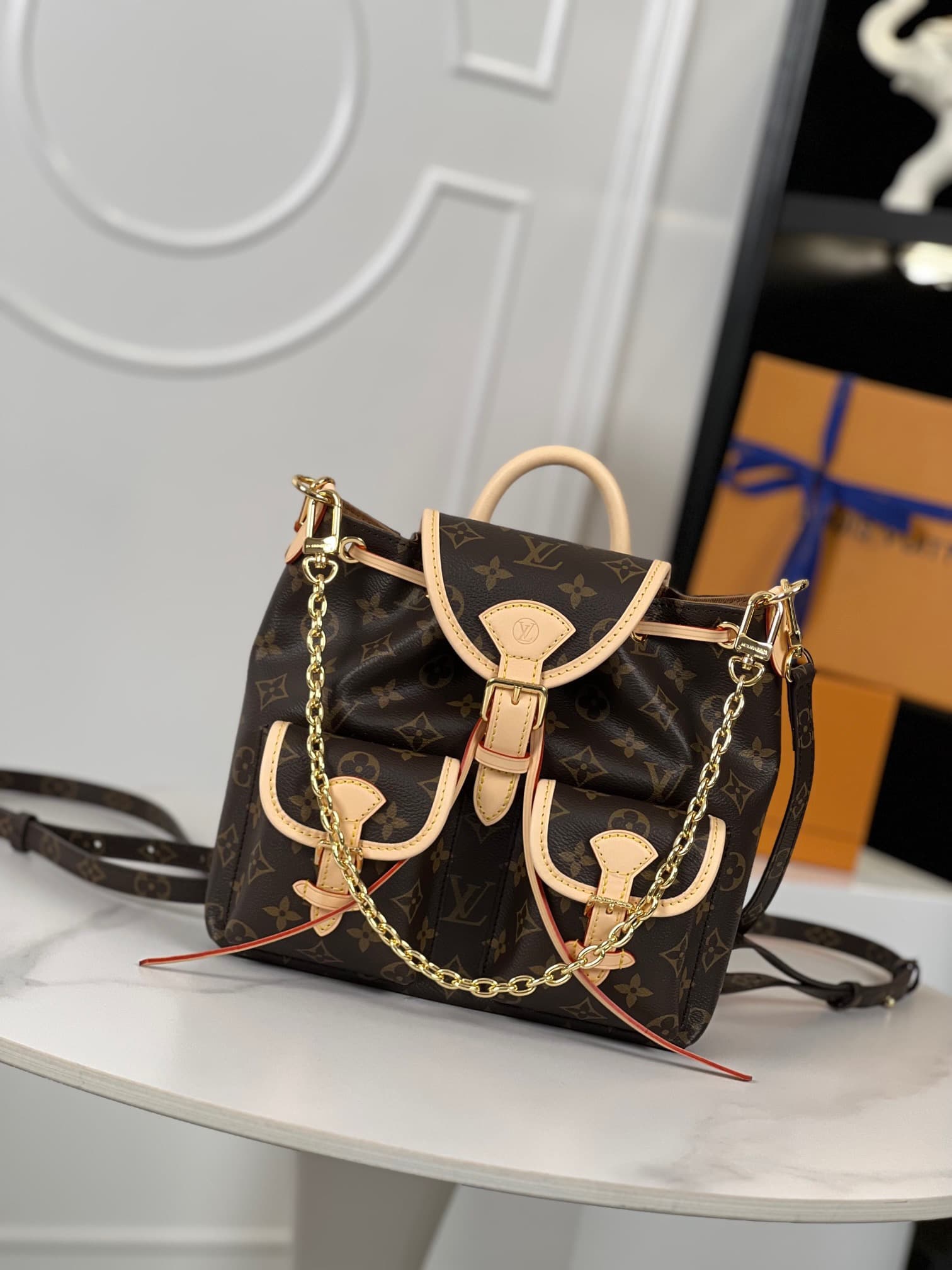 LV Backpack M46932(DM For Price)