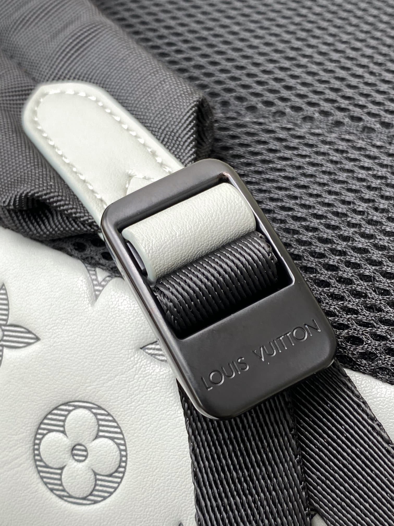 LV Backpack M46105(DM For Price)