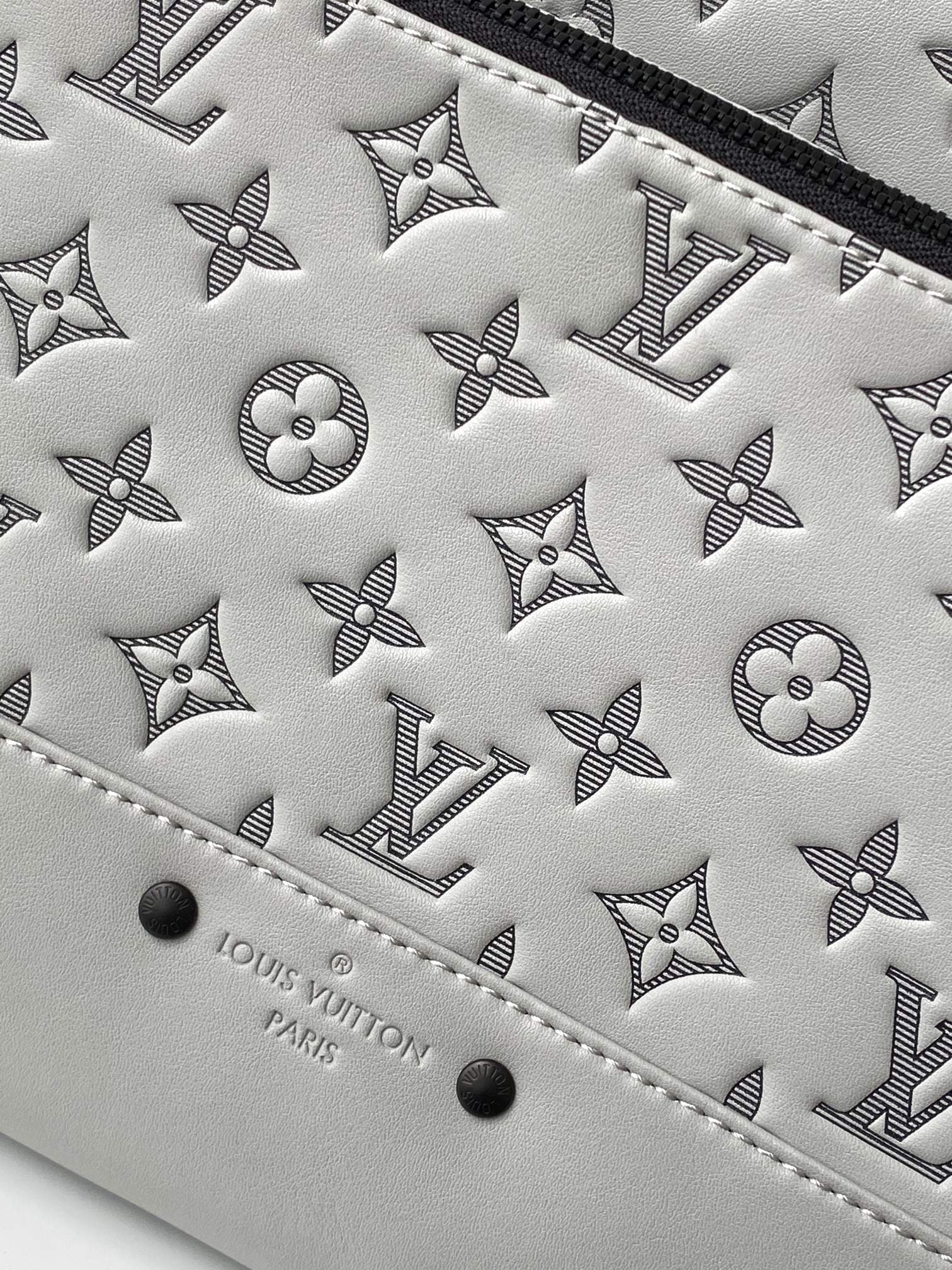 LV Backpack M46105(DM For Price)
