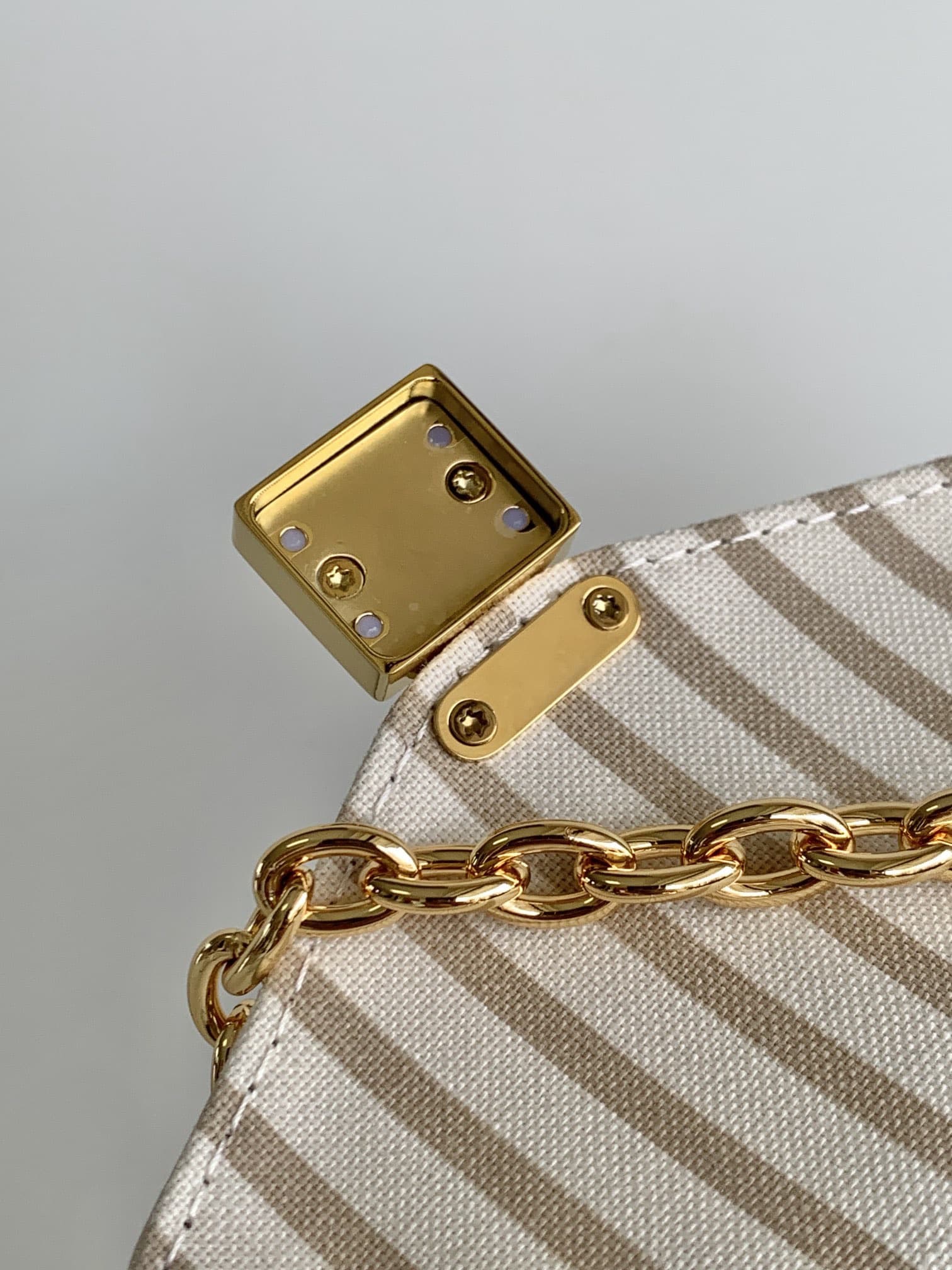 LV Backpack M13656(DM For Price)