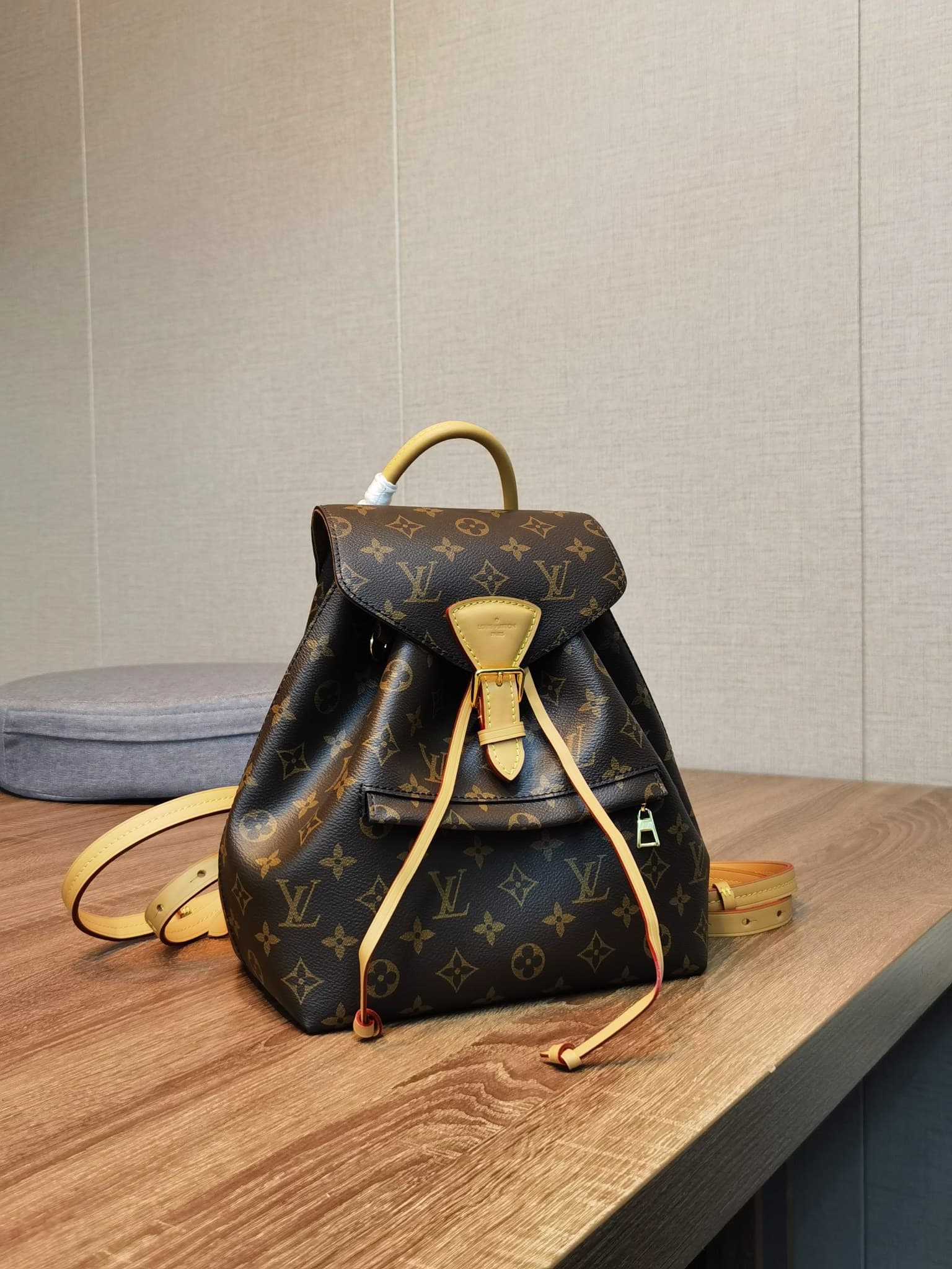 LV Backpack M45501(DM For Price)
