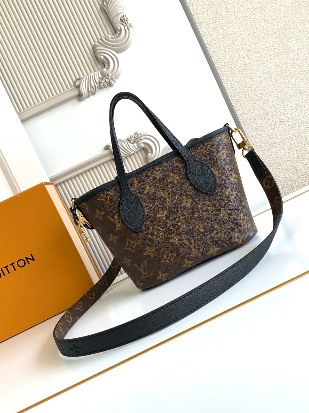 LV Bag Neverfull M12099