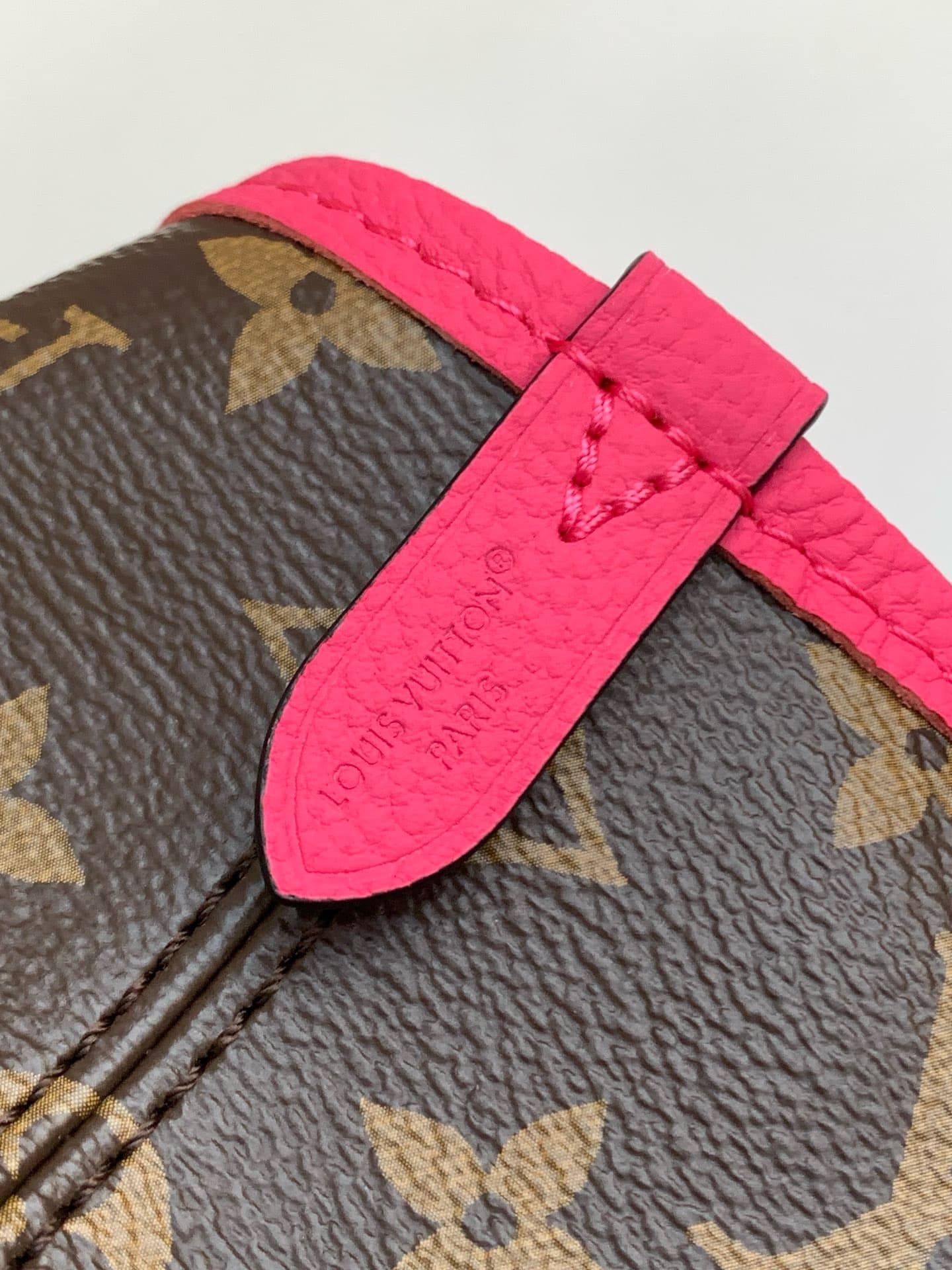 LV Bag Neverfull M12063