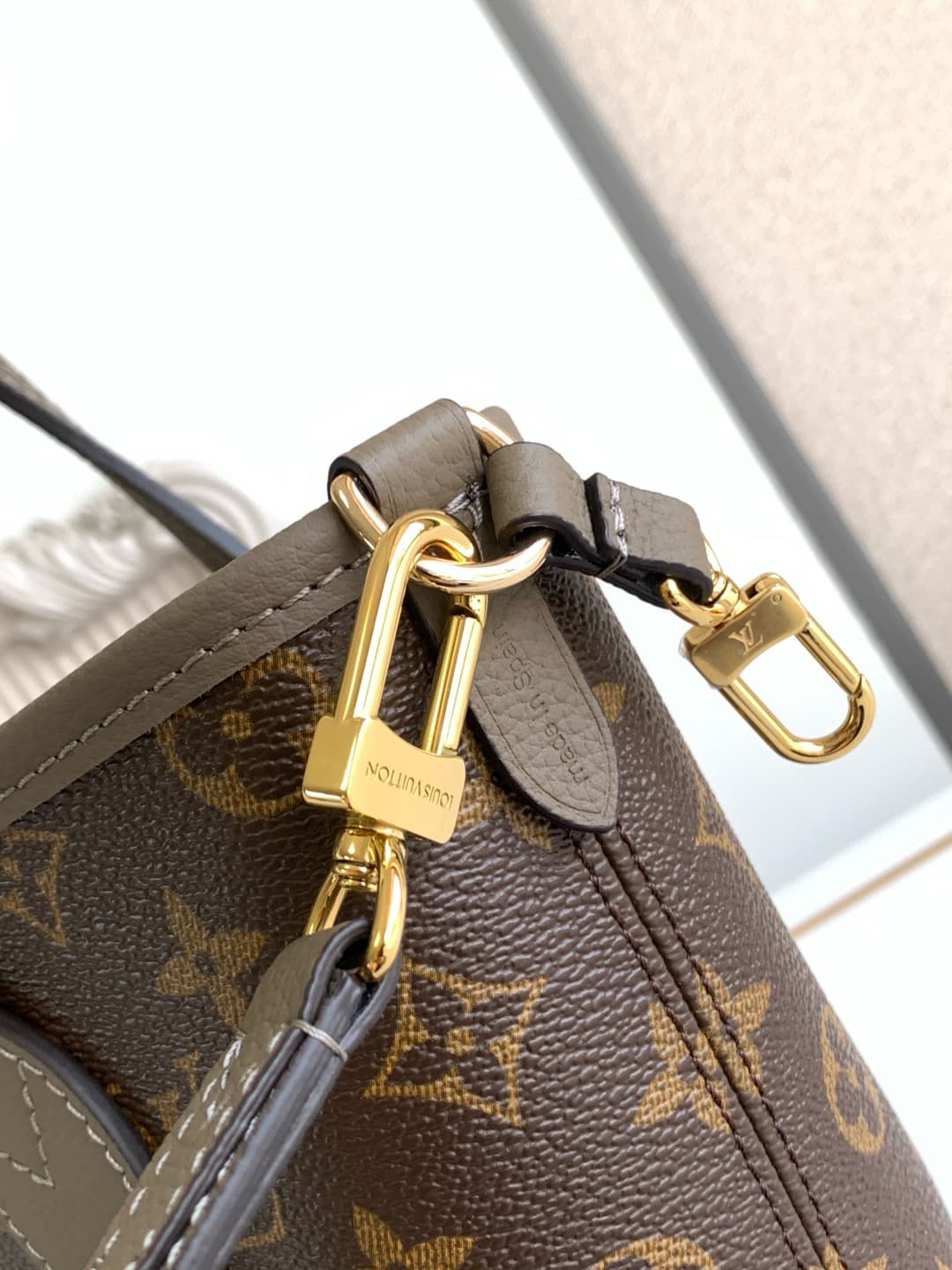 LV Bag Neverfull M12109
