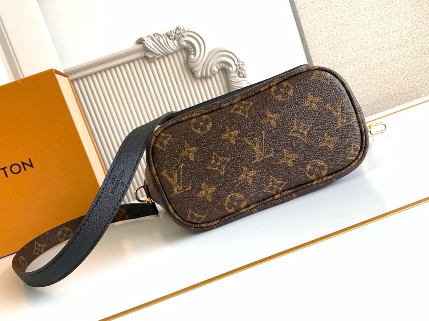 LV Bag Neverfull M12099