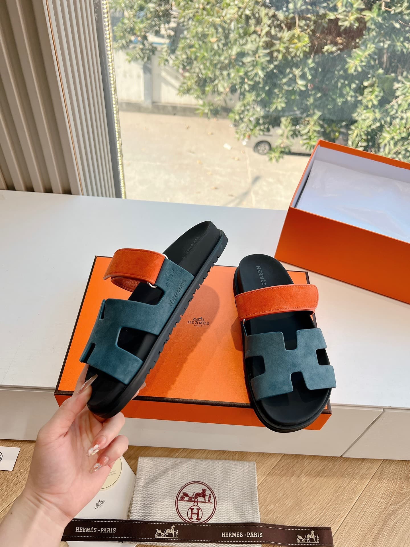 Hsuede Couple Slippers