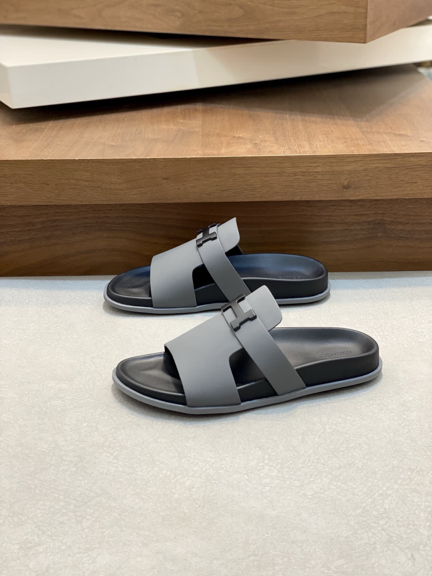 Hleather Couple Slippers