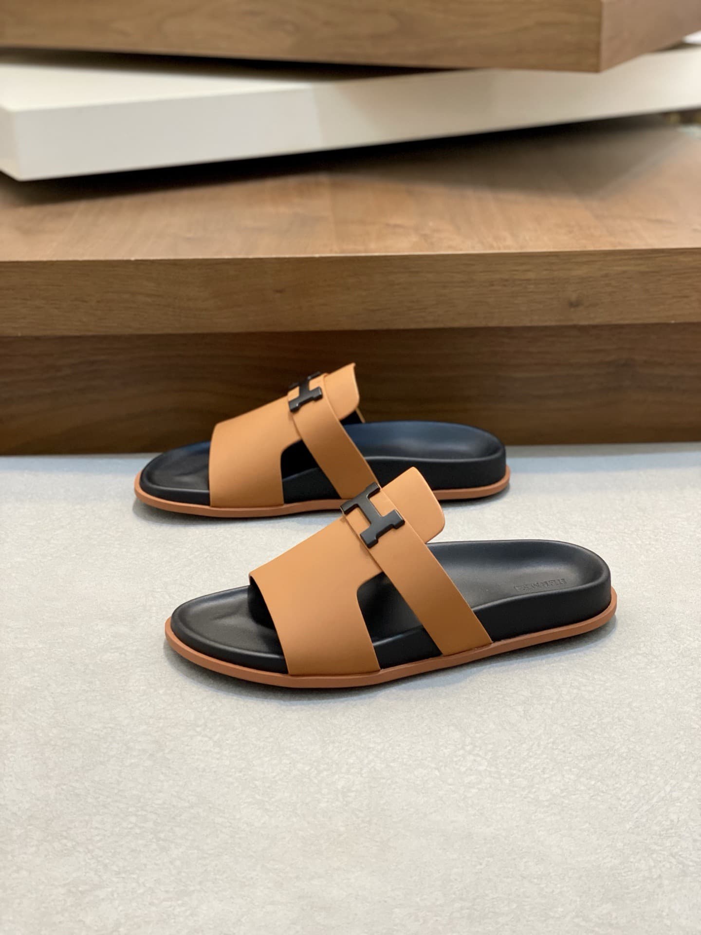 Hleather Couple Slippers