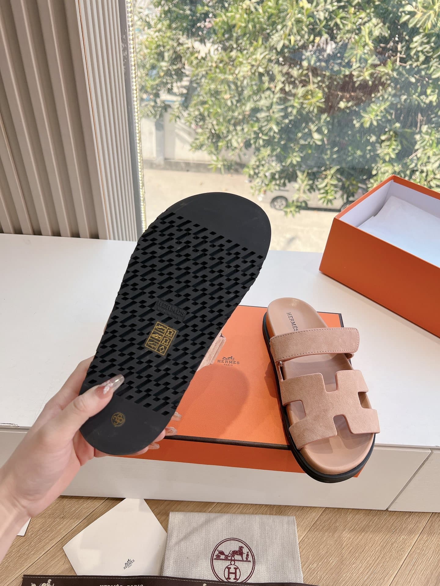 Hsuede Couple Slippers