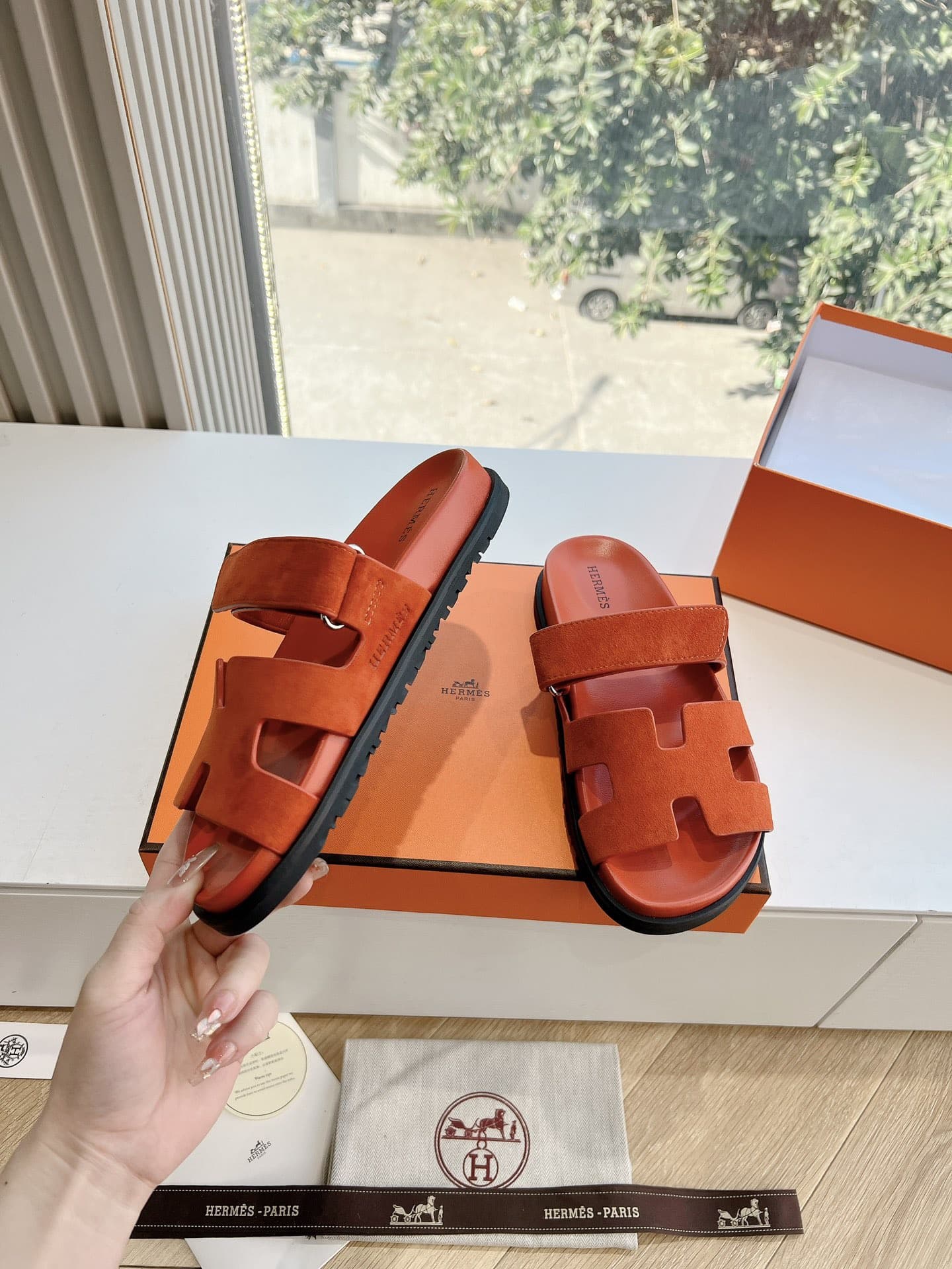 Hsuede Couple Slippers