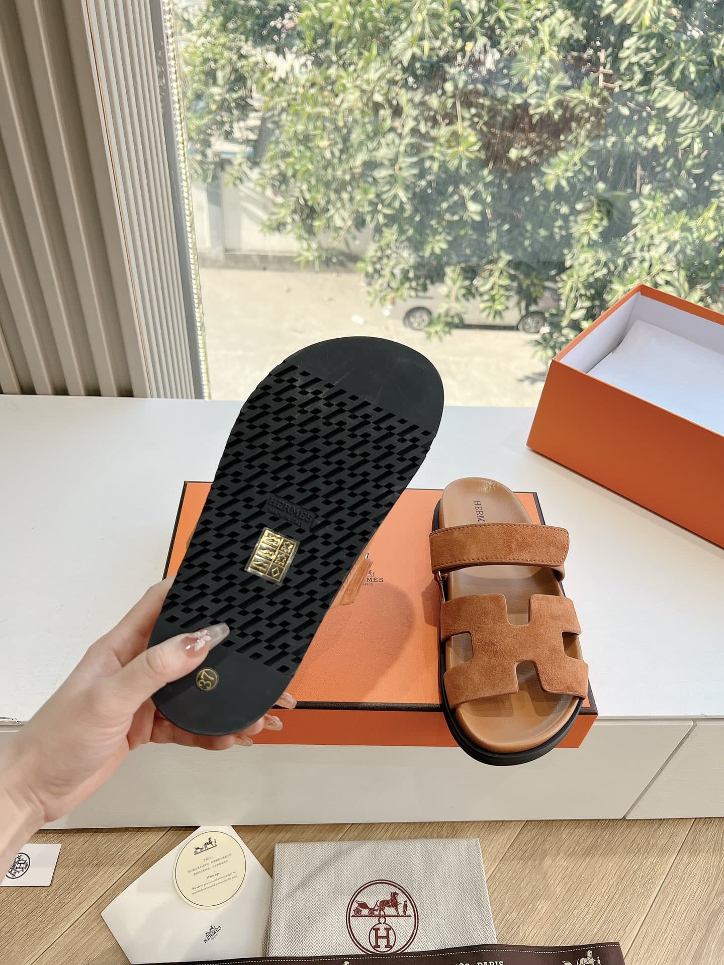 Hsuede Couple Slippers