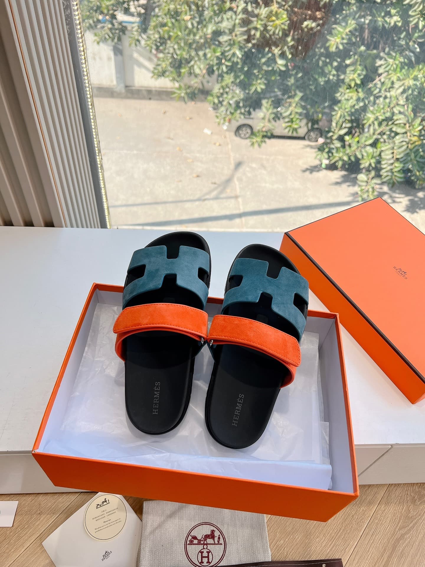 Hsuede Couple Slippers