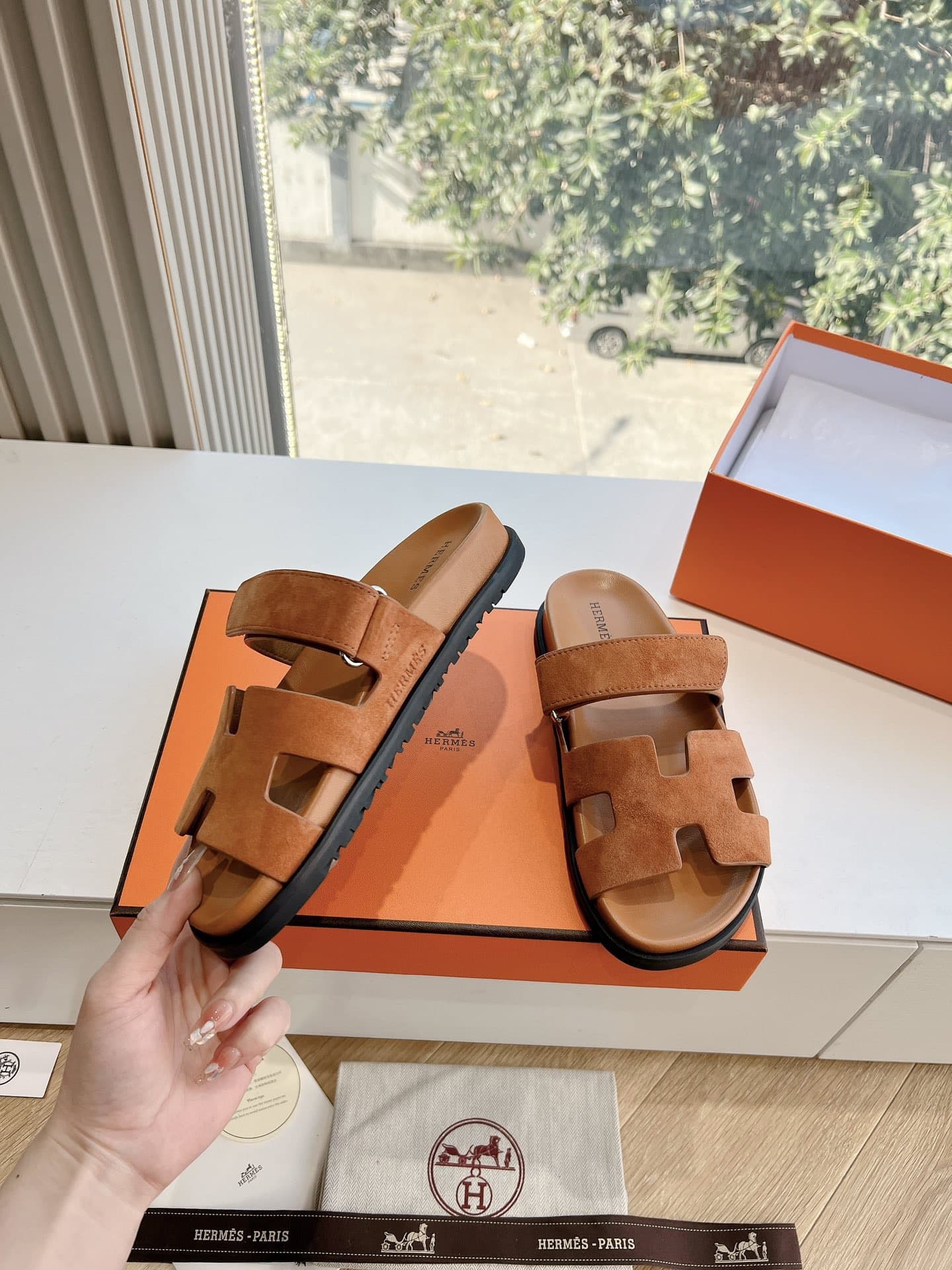 Hsuede Couple Slippers