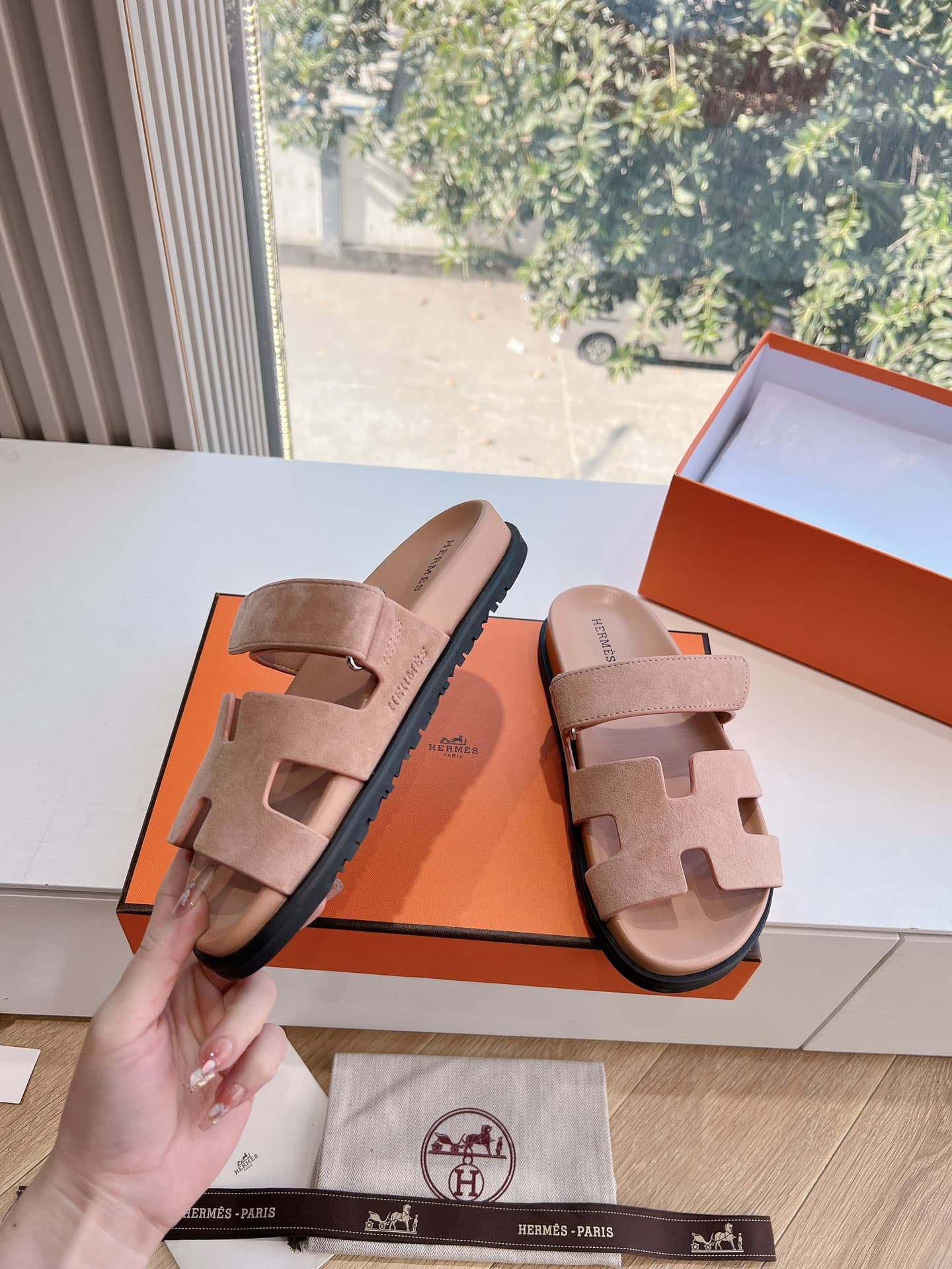 Hsuede Couple Slippers