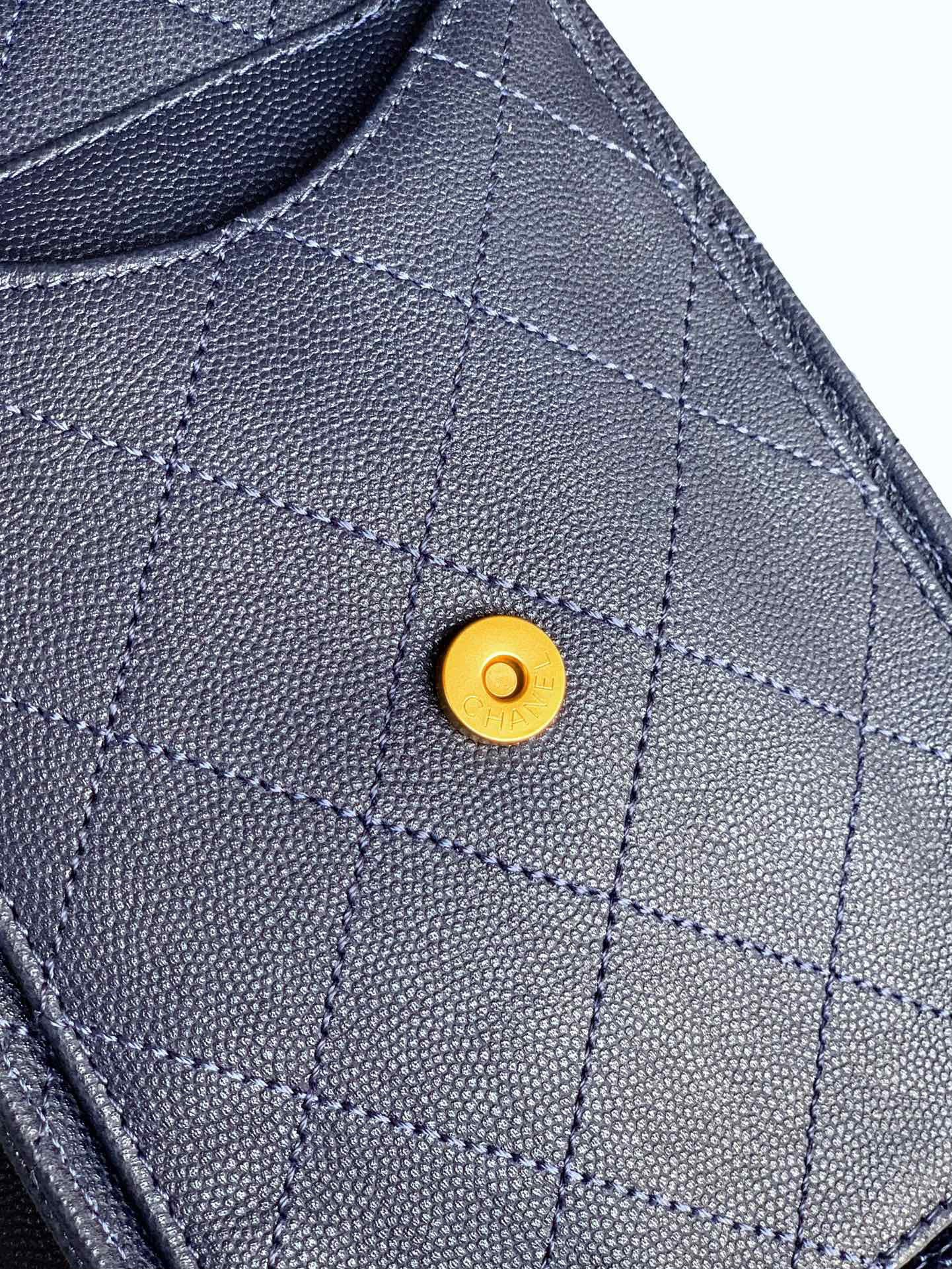 Chanel 25 Bag AS5293