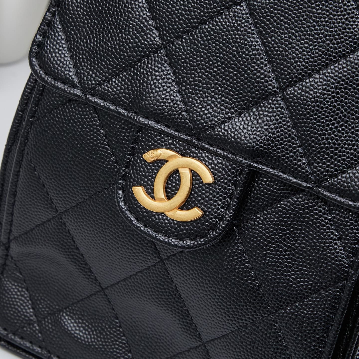 Chanel 25 Bag M9668