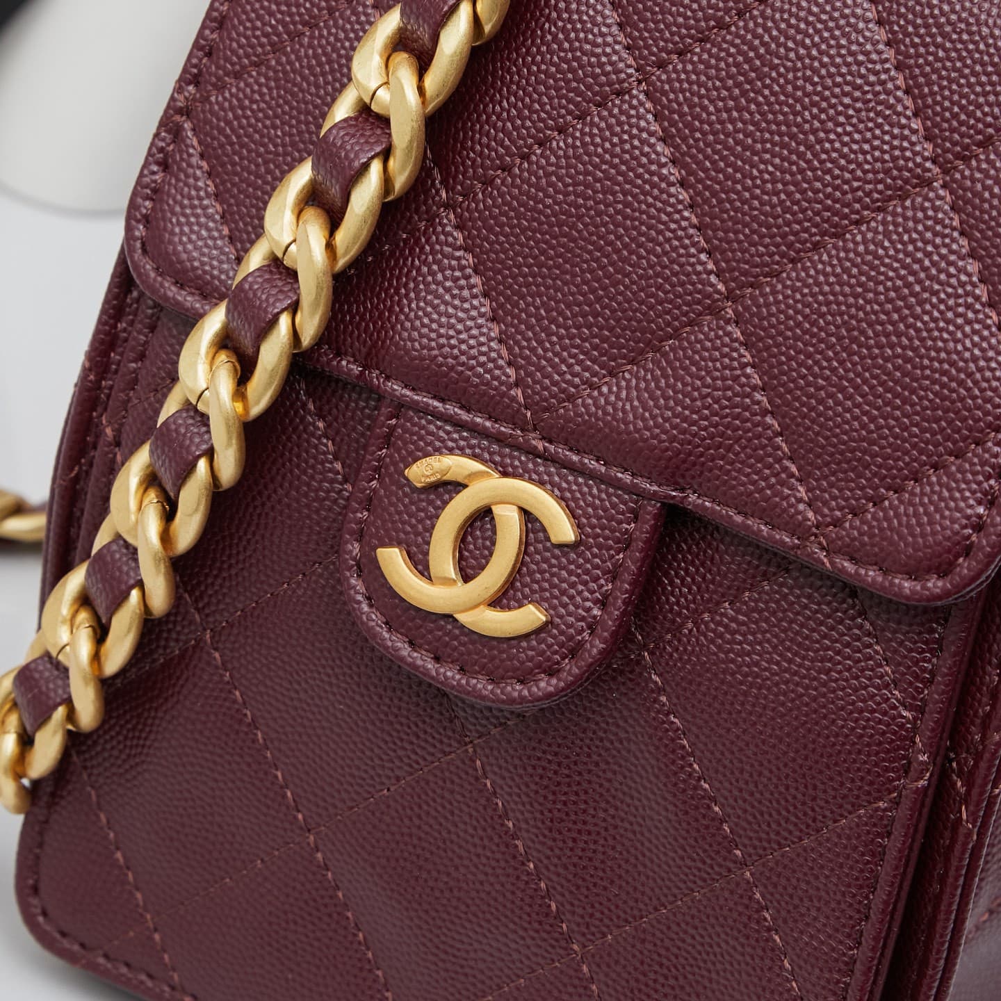 Chanel 25 Bag M9668