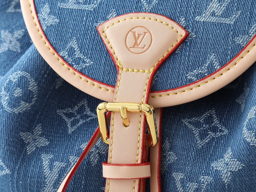 LV Bag M25085