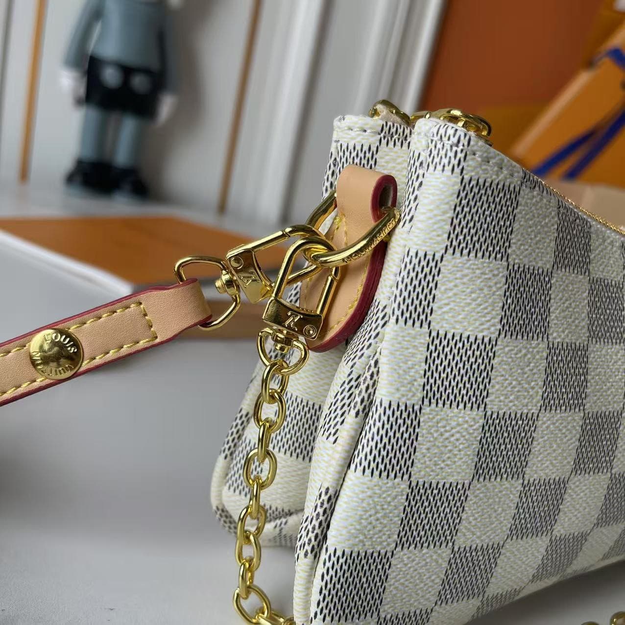 LV Bag M83008