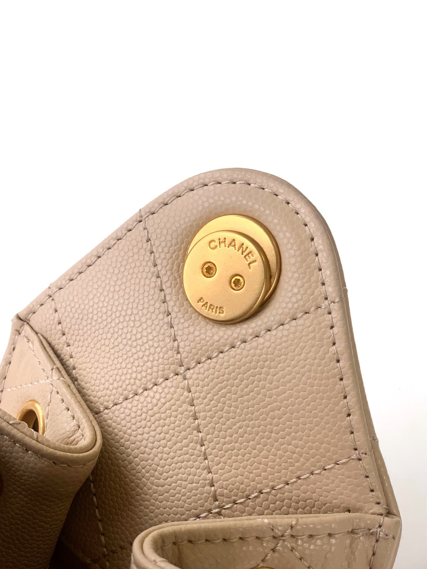 Chanel 25 Bag AS5631