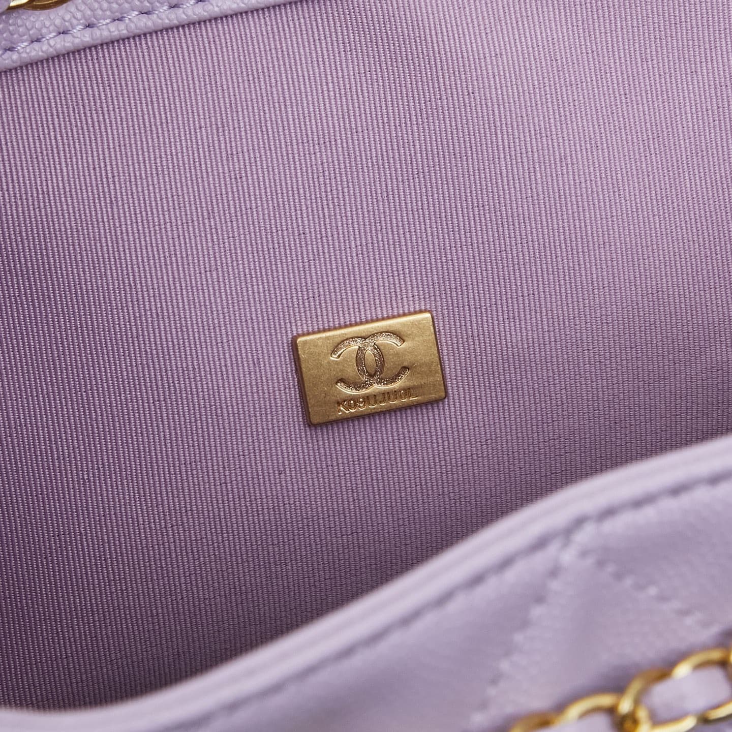 Chanel 25 Bag M9668
