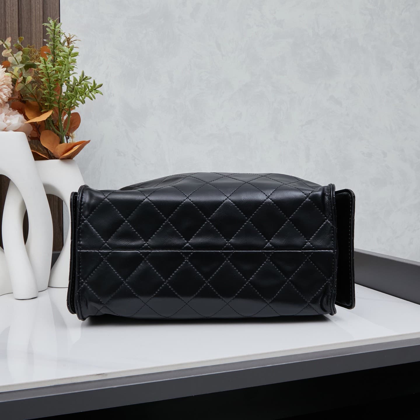 Chanel 25 Bag M9668