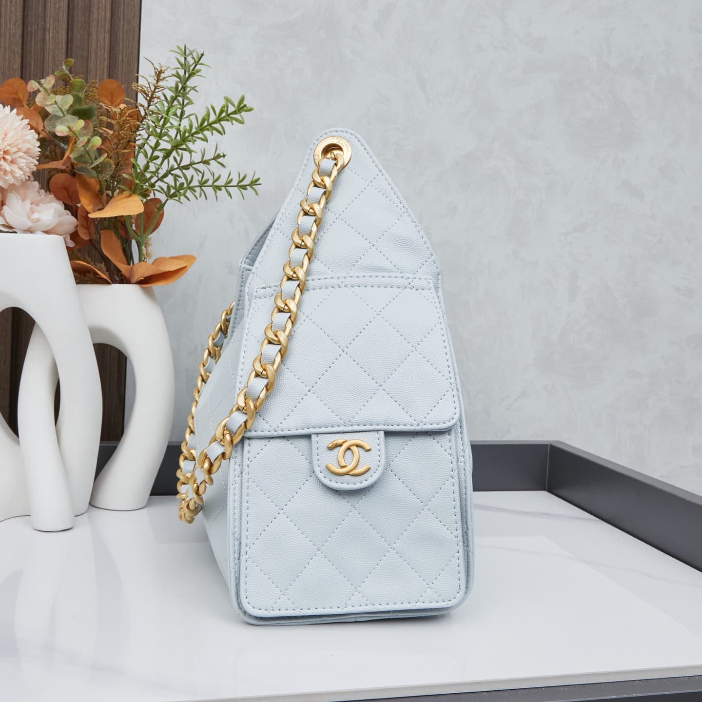 Chanel 25 Bag M9668