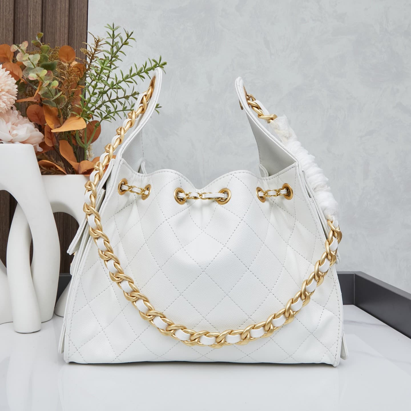 Chanel 25 Bag M9668