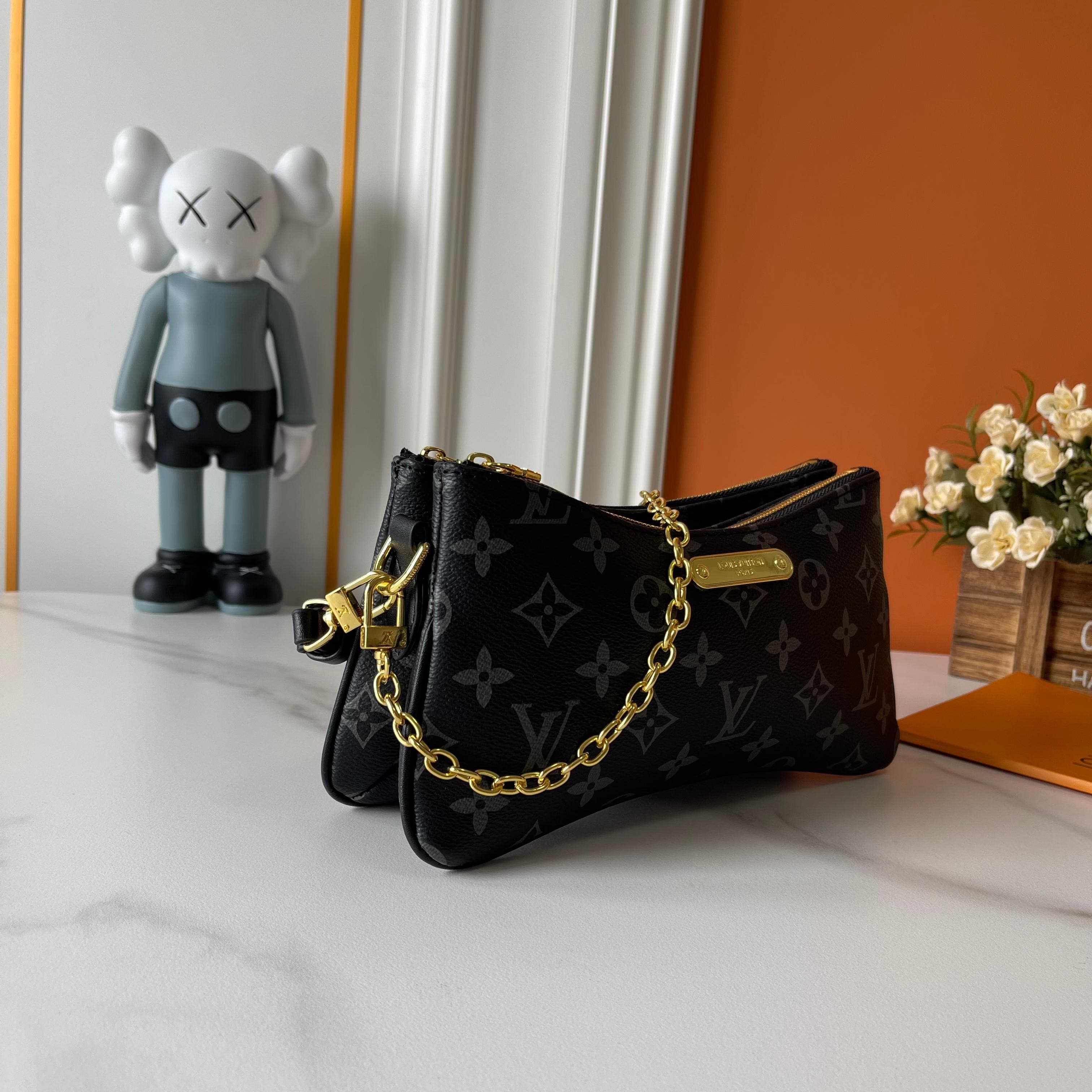 LV Bag M83008