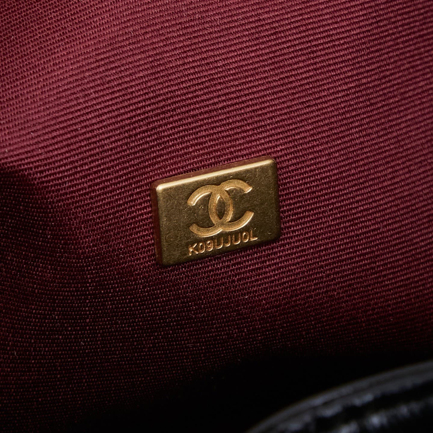 Chanel 25 Bag M9668