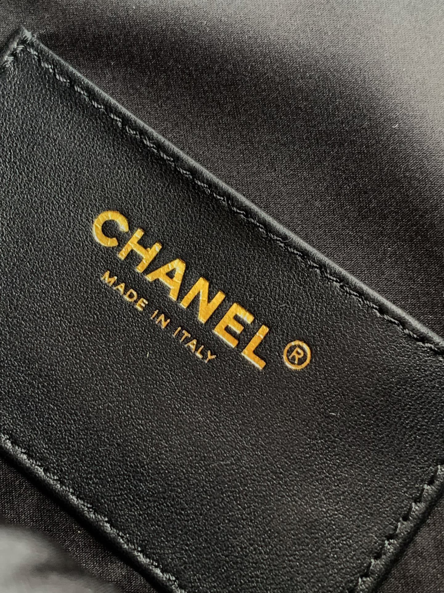Chanel 25 Bag AS5293
