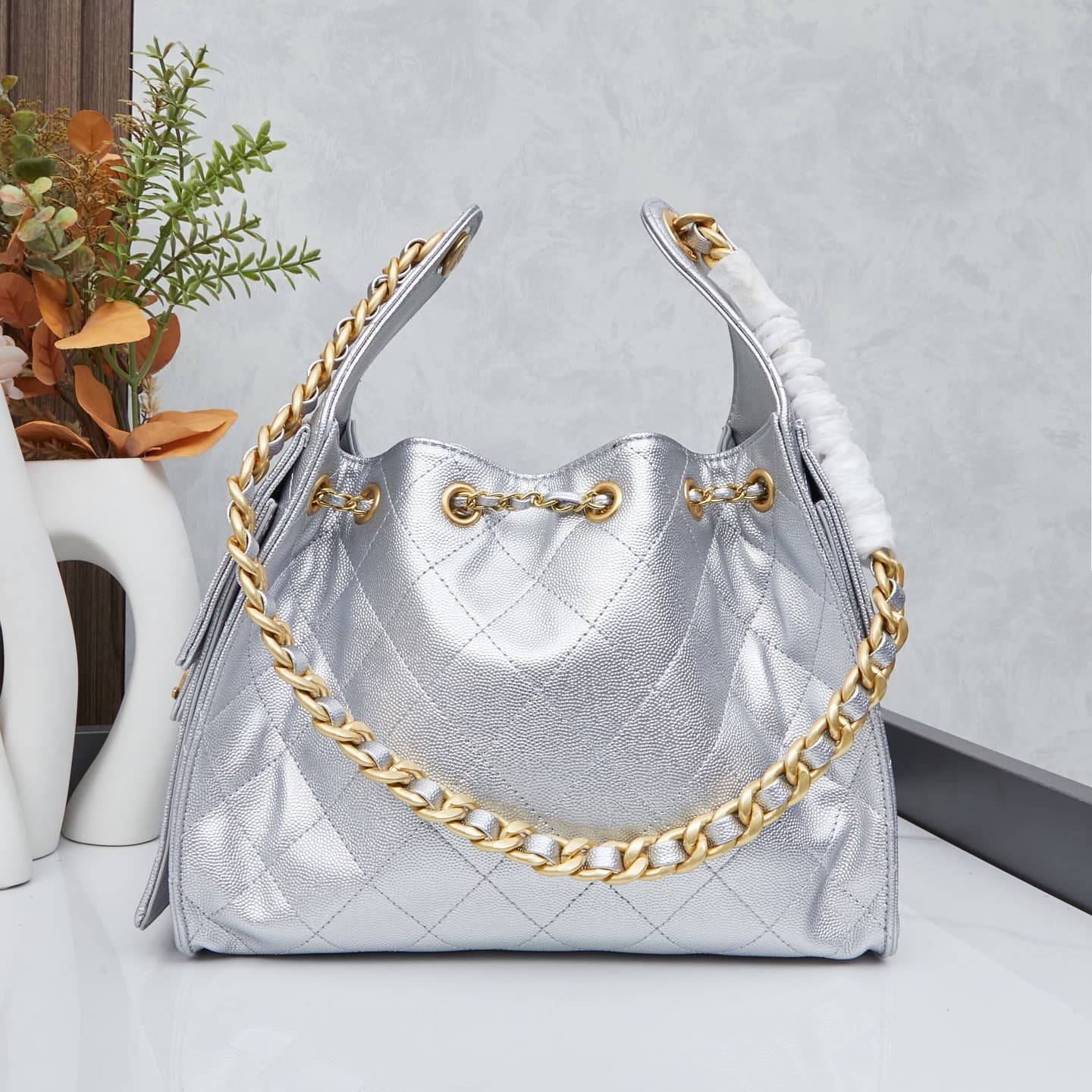 Chanel 25 Bag M9668