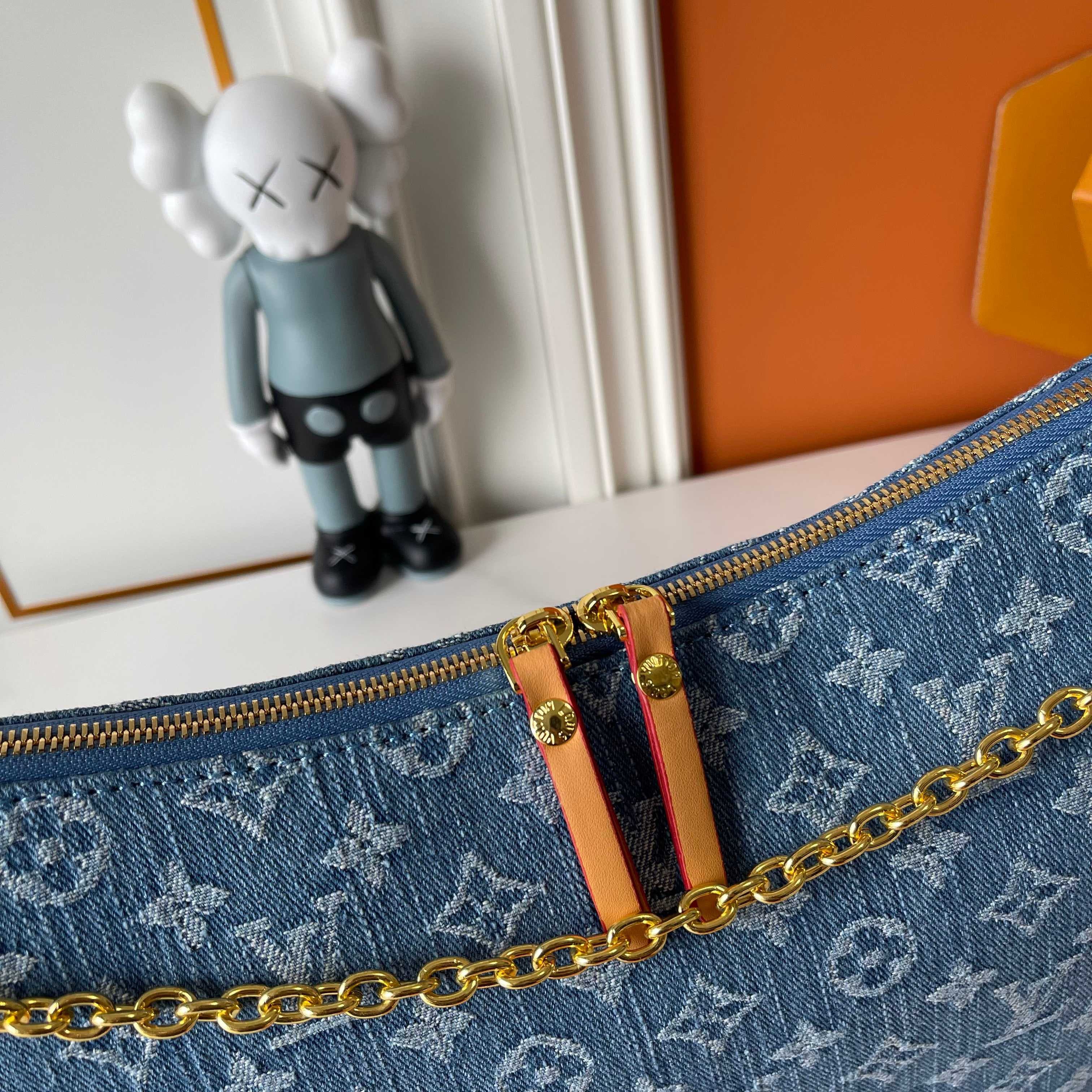 LV Bag M46311