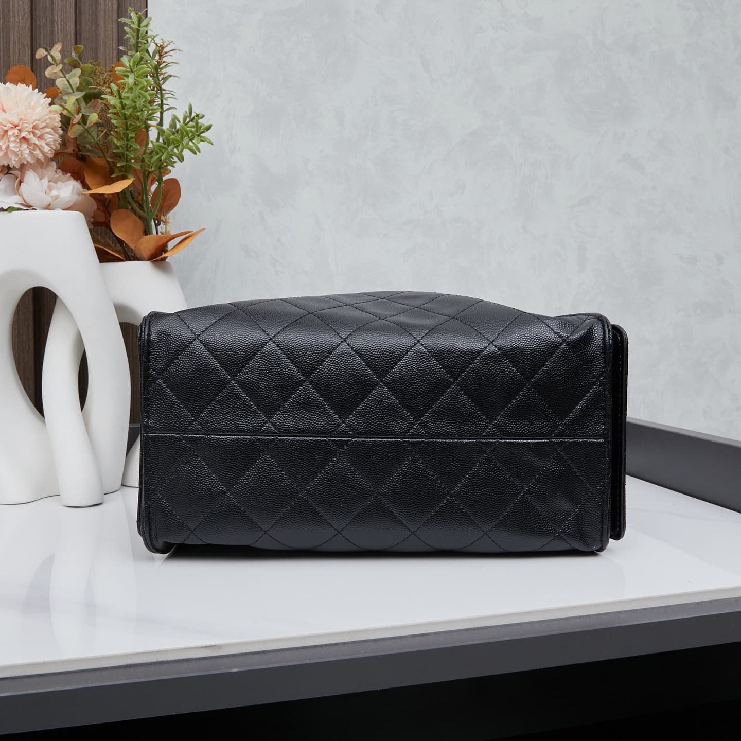 Chanel 25 Bag M9668