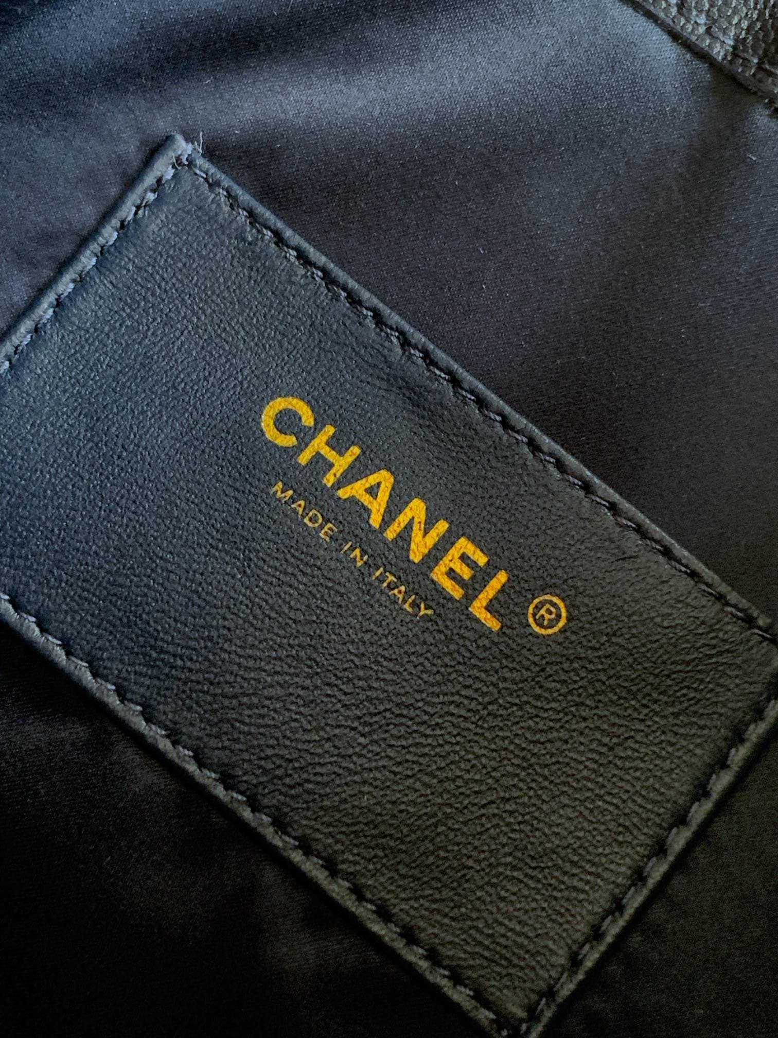 Chanel 25 Bag AS5293