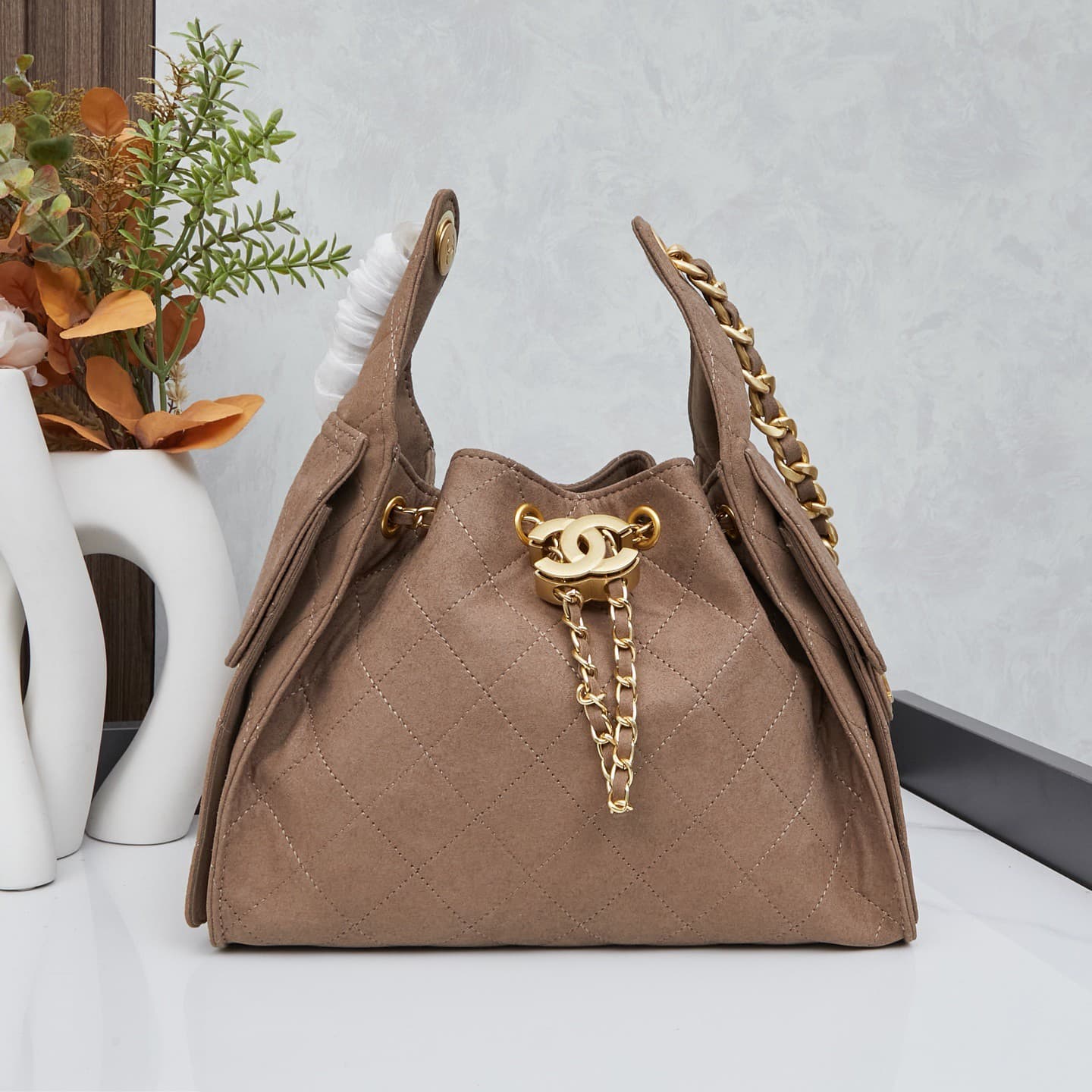 Chanel 25 Bag M9668