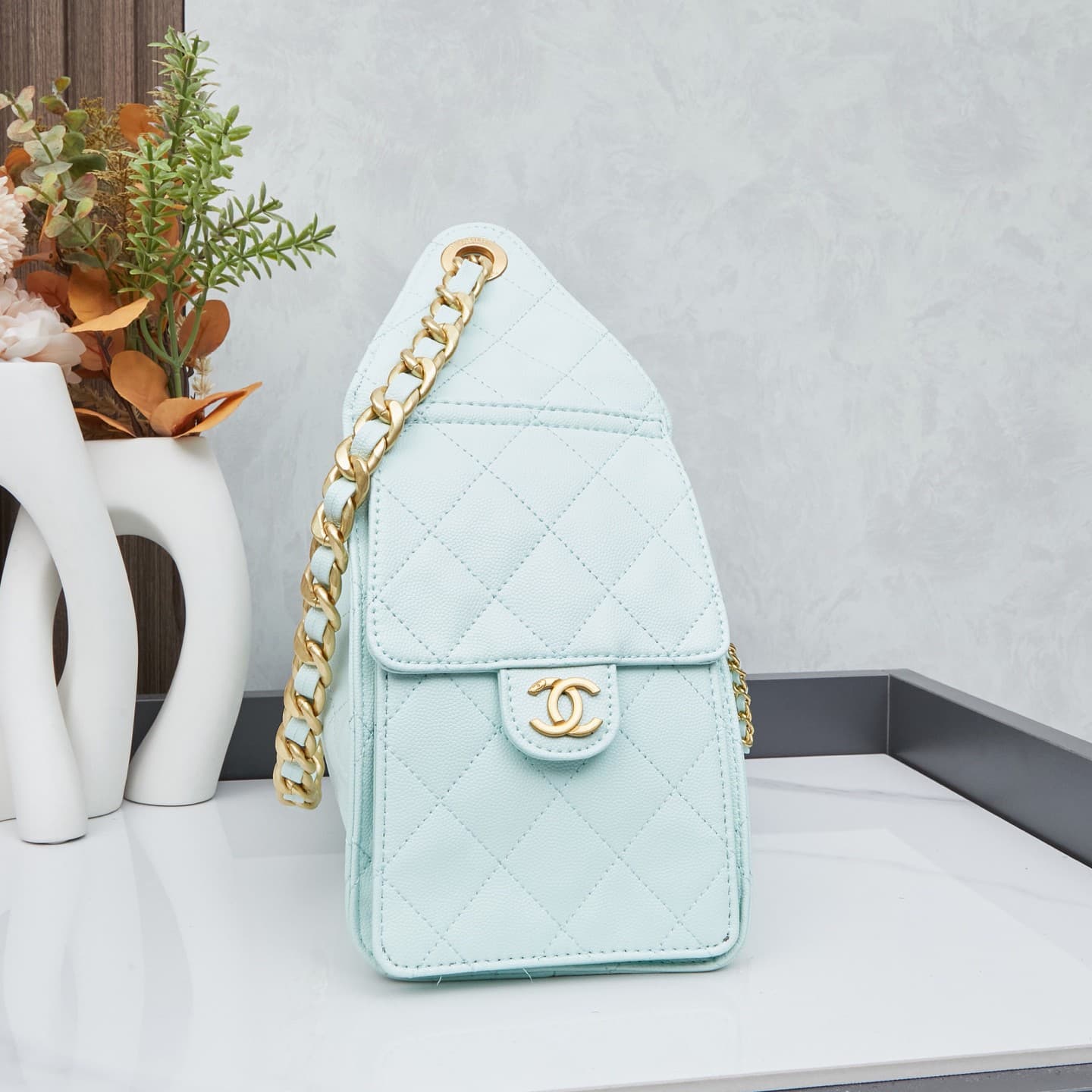 Chanel 25 Bag M9668