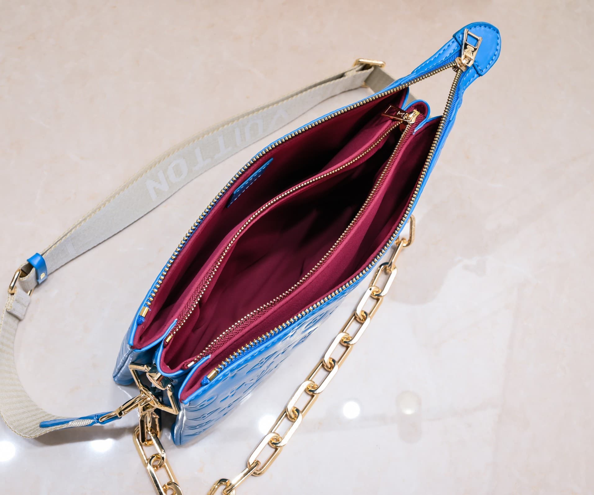 LV Bag M58699
