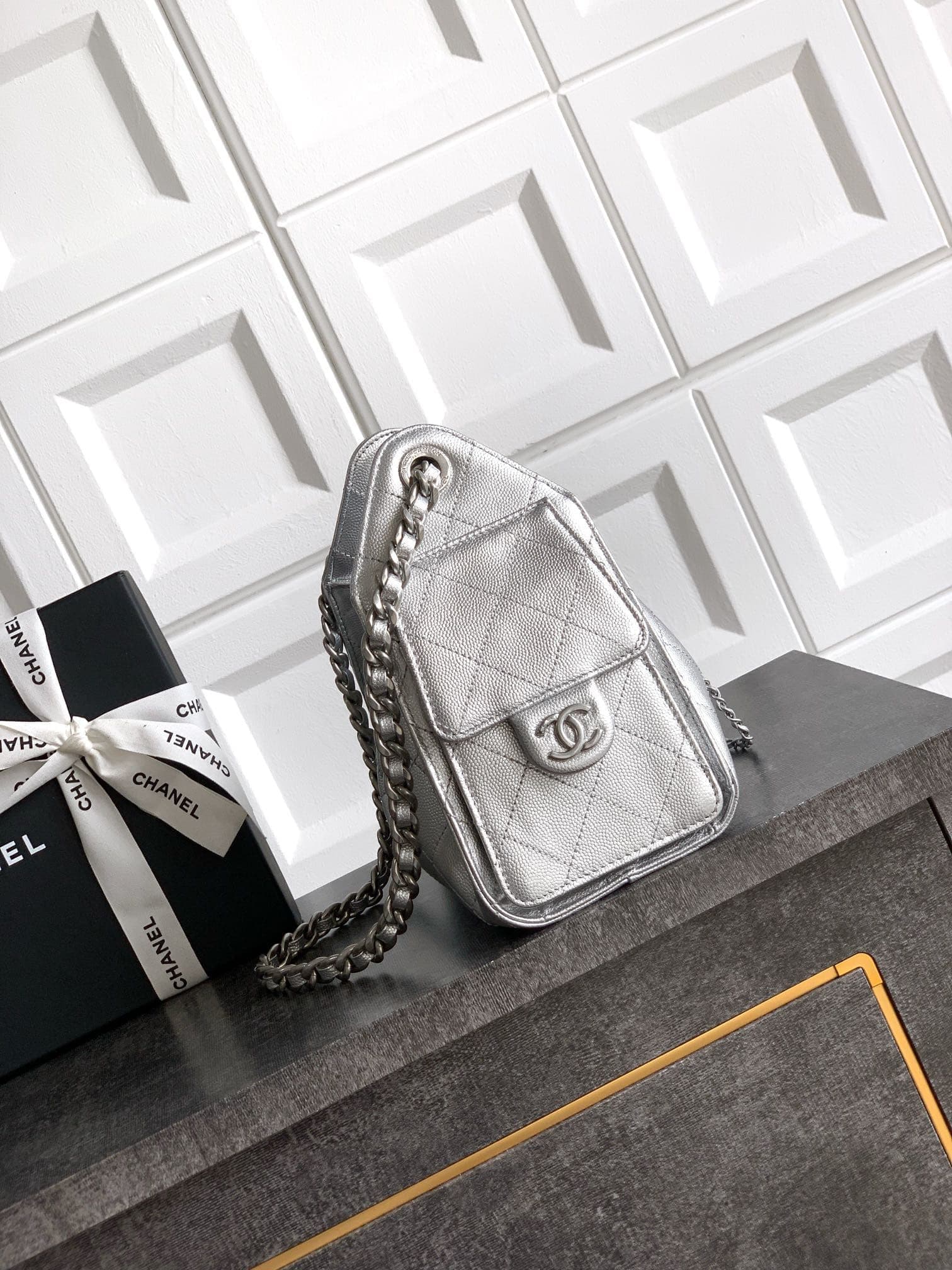 Chanel 25 Bag AS5631