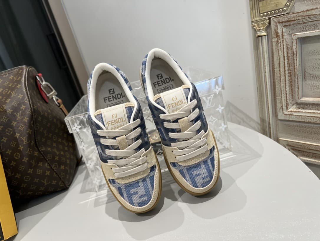 Fendi Couple Shoes