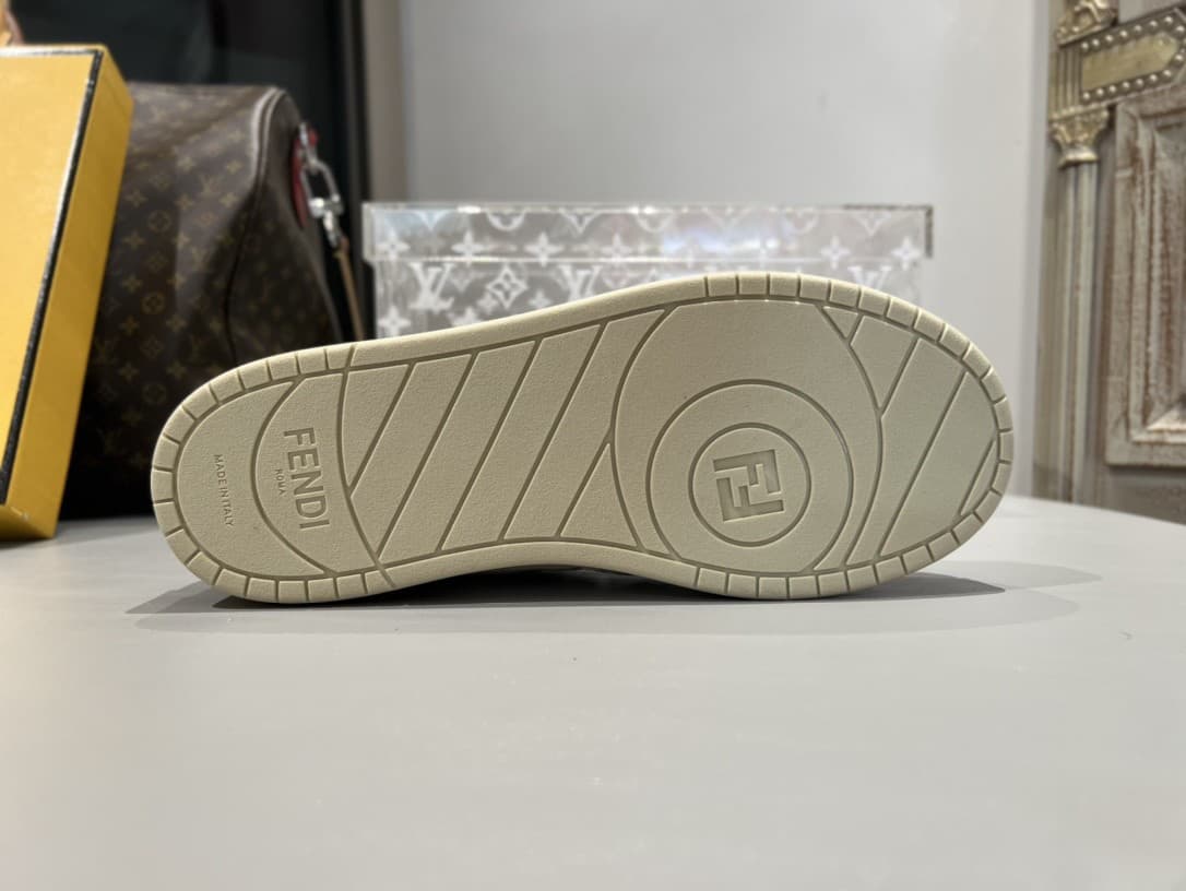 Fendi Couple Shoes