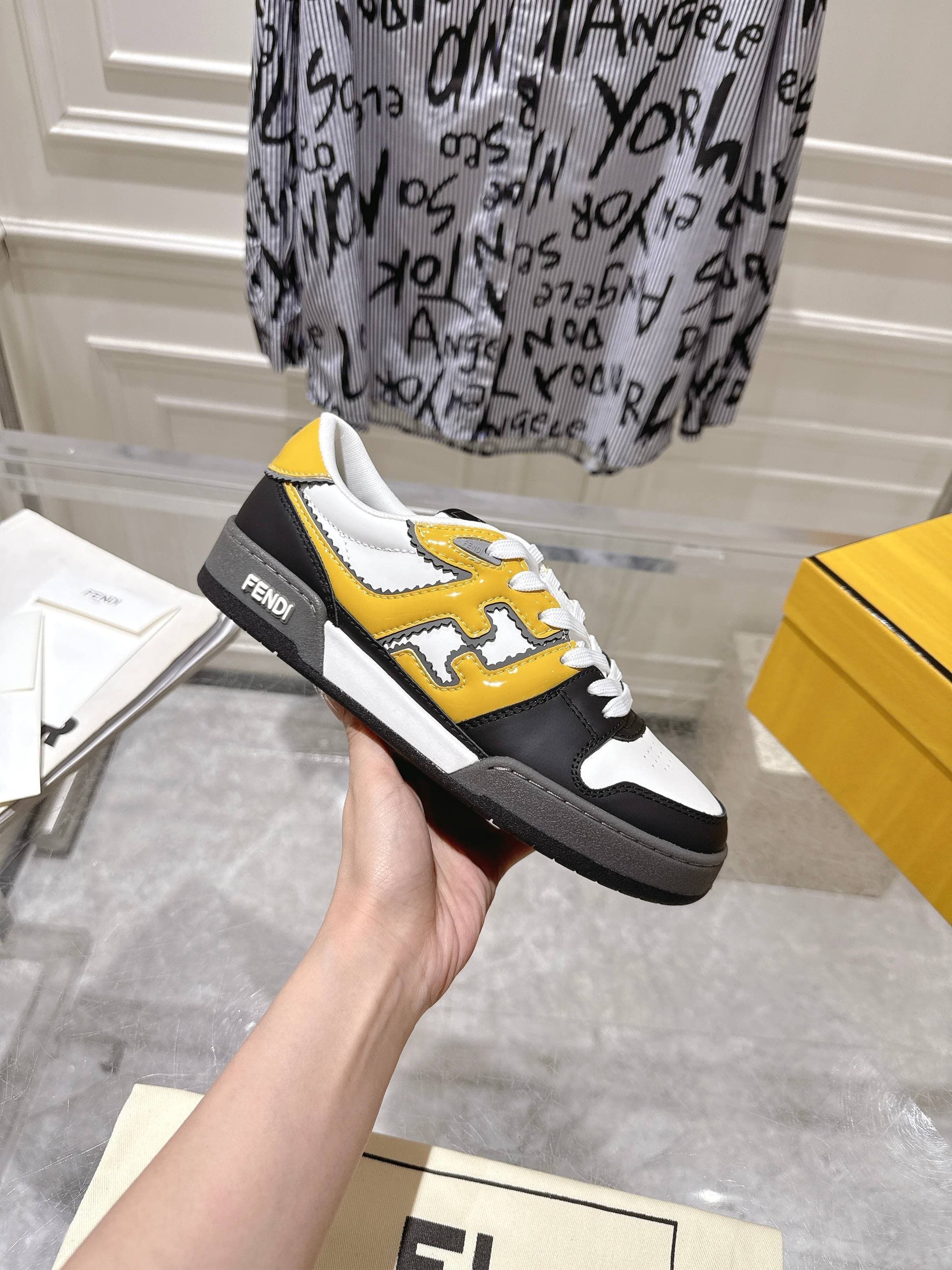 Fendi Woman Shoes