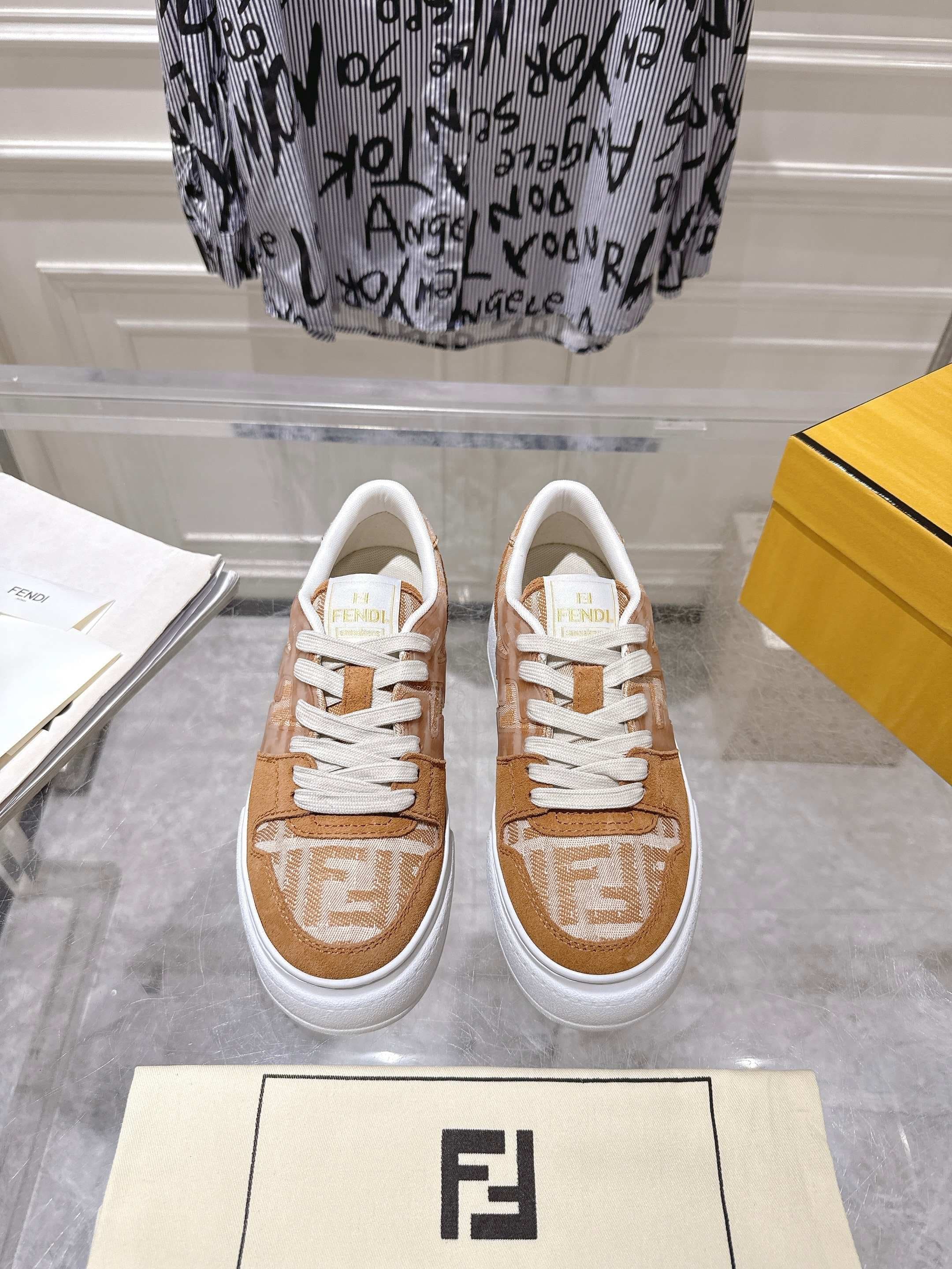 Fendi Woman Shoes