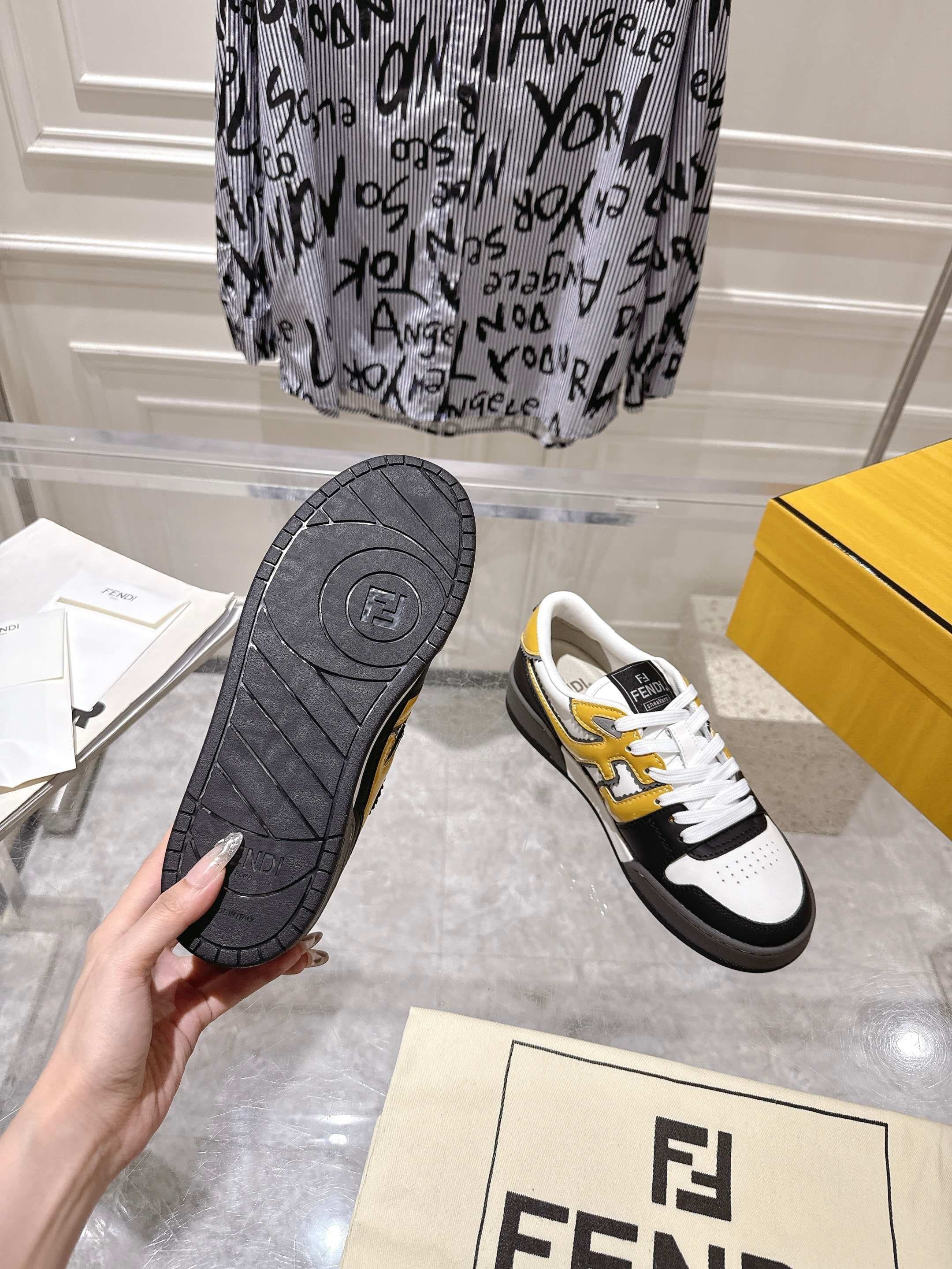 Fendi Woman Shoes