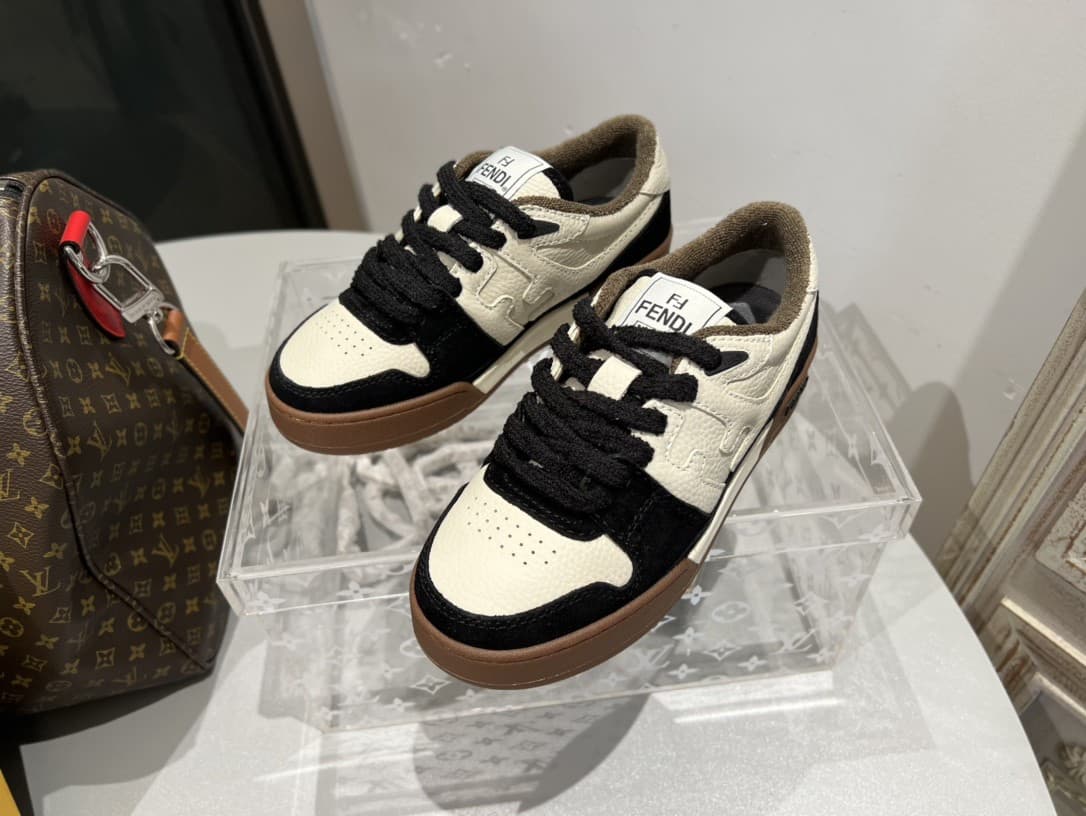 Fendi Couple Shoes